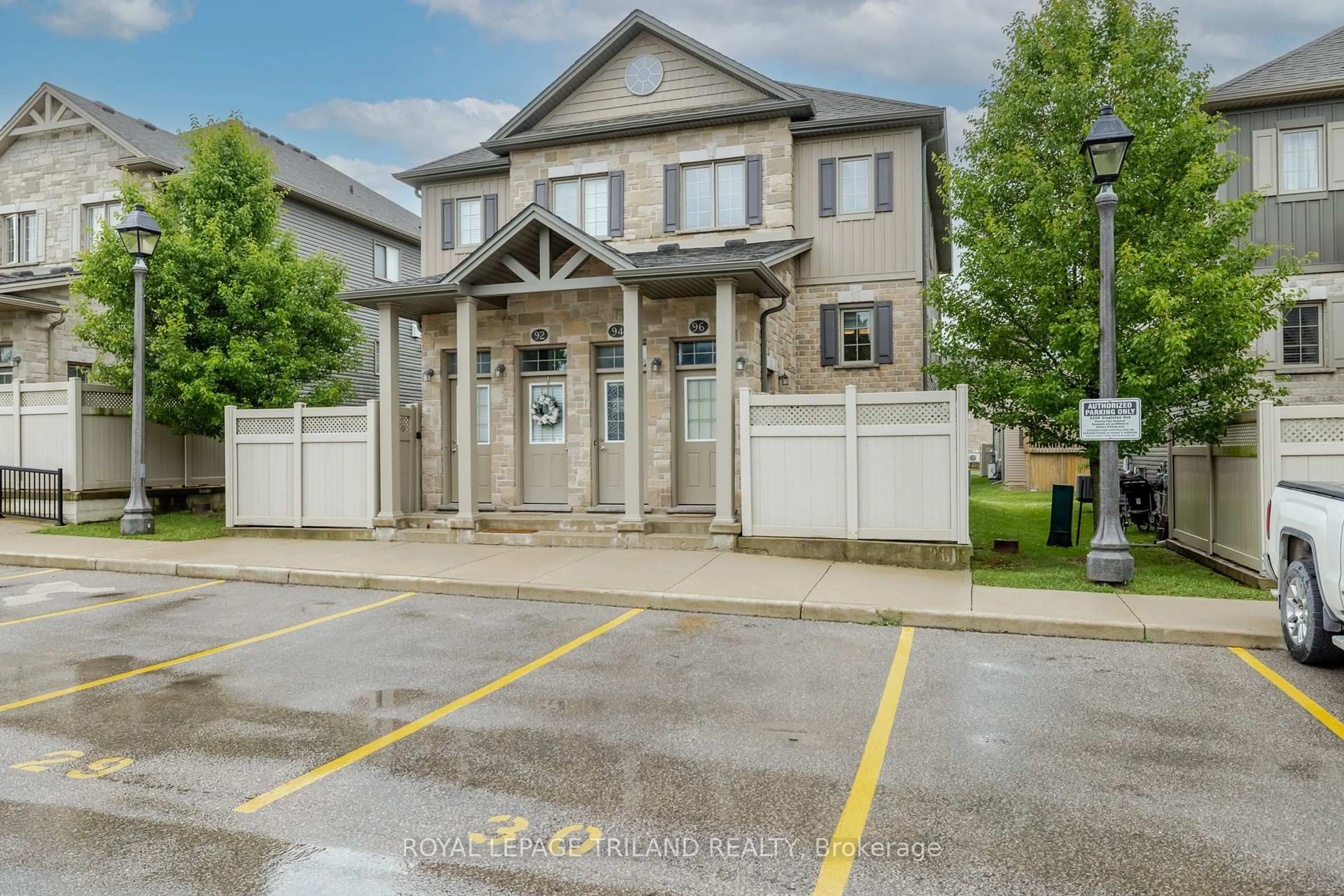 Unknown for 3200 Singleton Ave #94, London South Ontario N6L 0C7