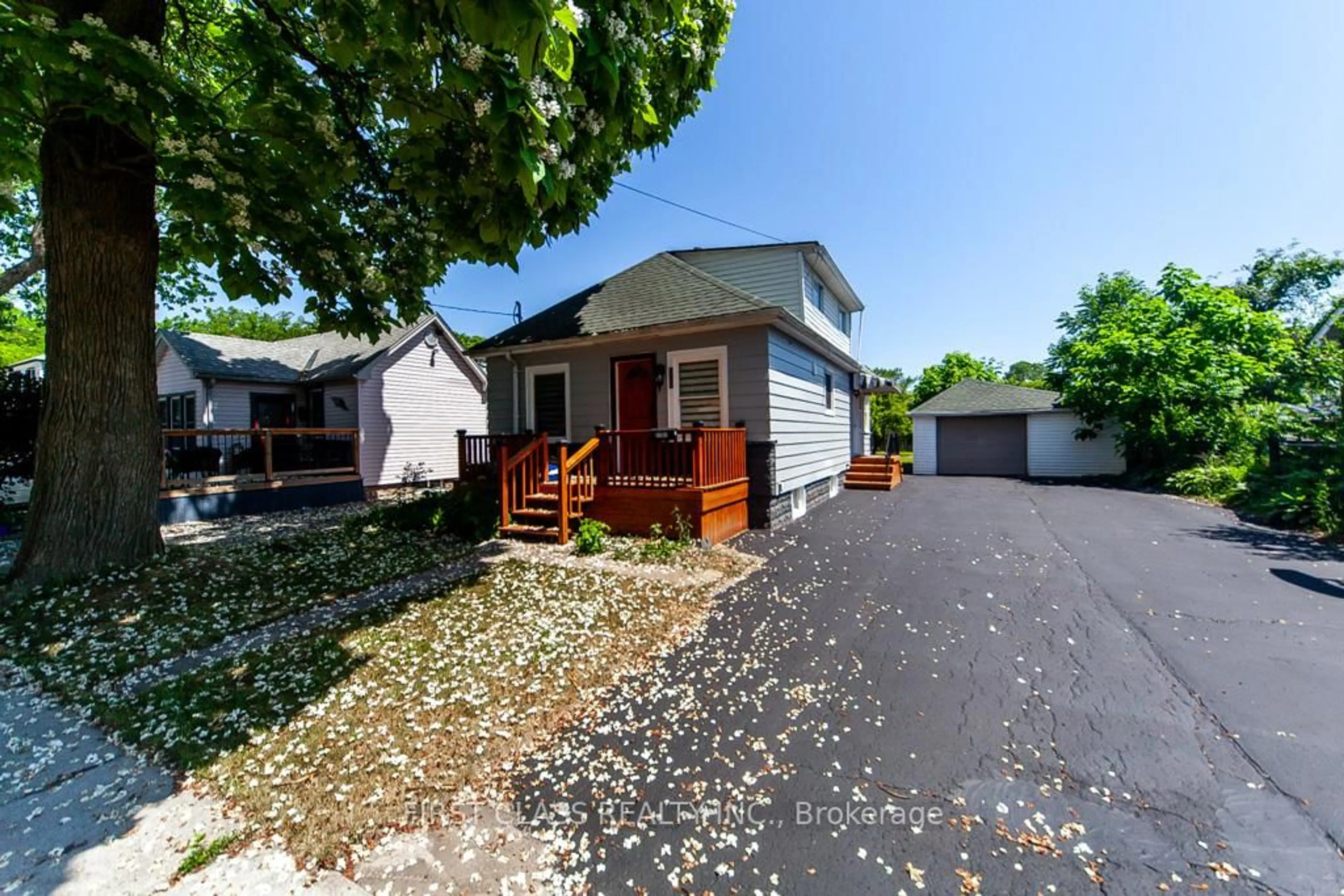 Unknown for 7751 Thomas St, Niagara Falls Ontario L2G 6T3