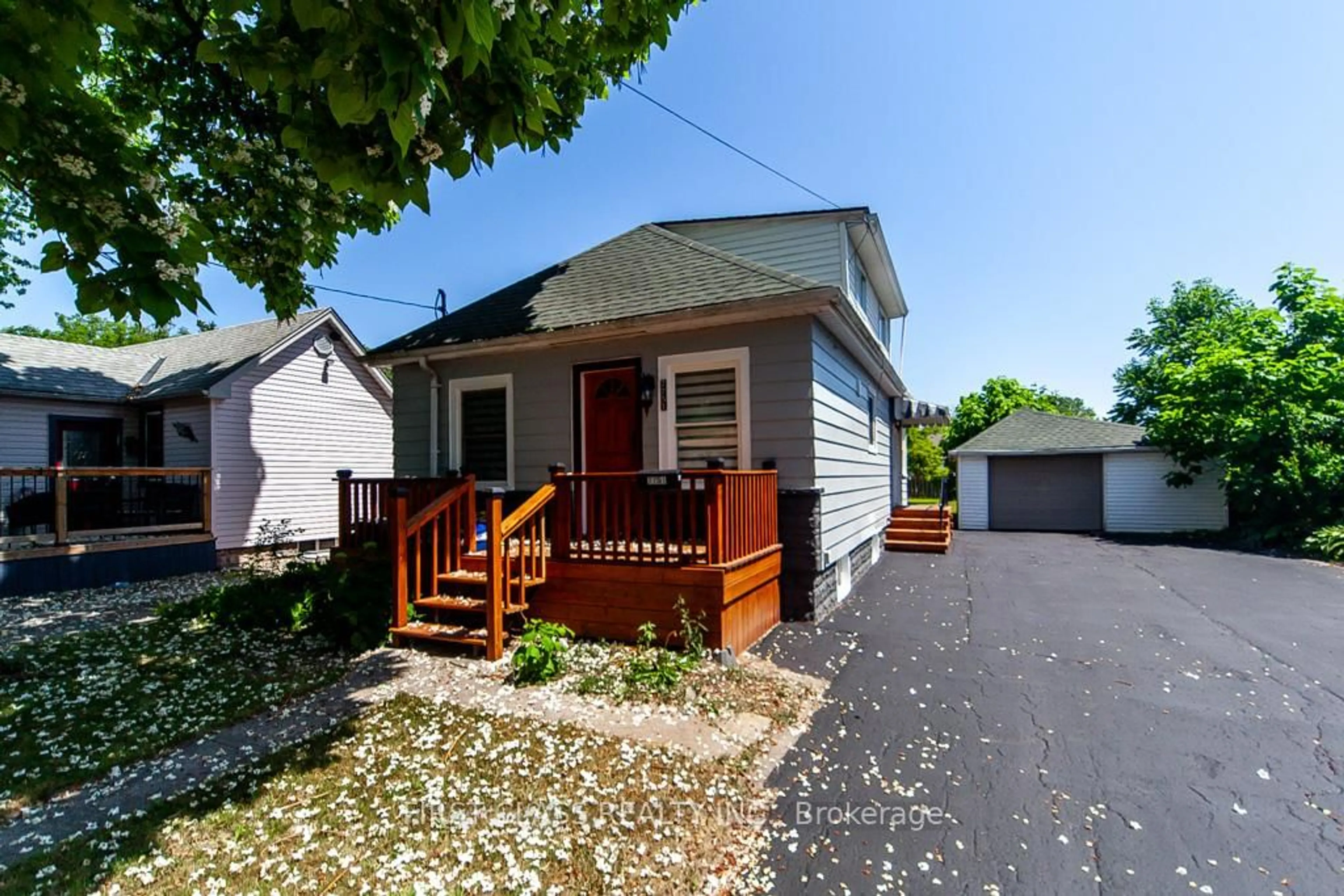 Unknown for 7751 Thomas St, Niagara Falls Ontario L2G 6T3