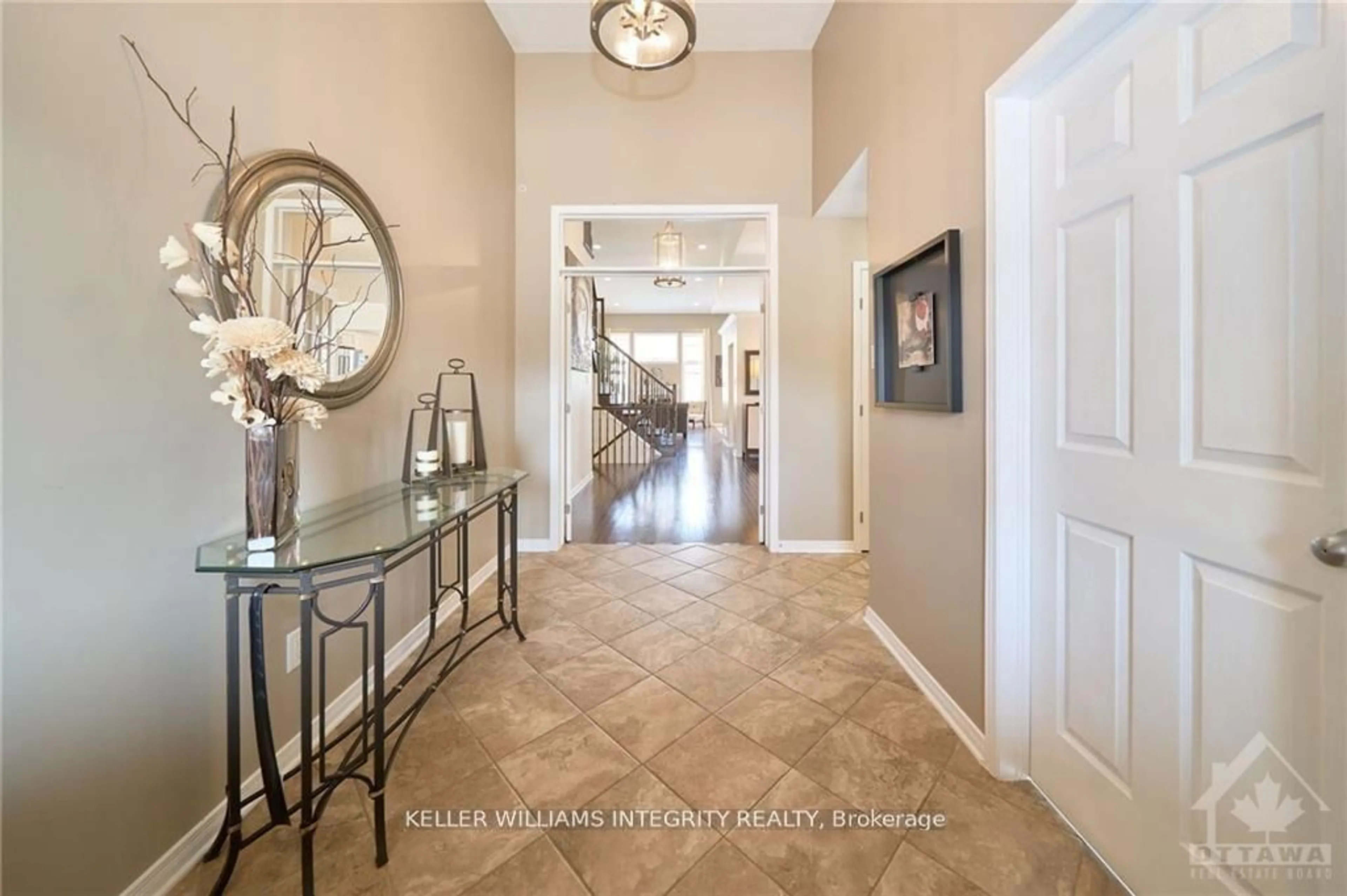 Indoor entryway for 132 Palfrey Way, Stittsville Ontario K2V 0A6
