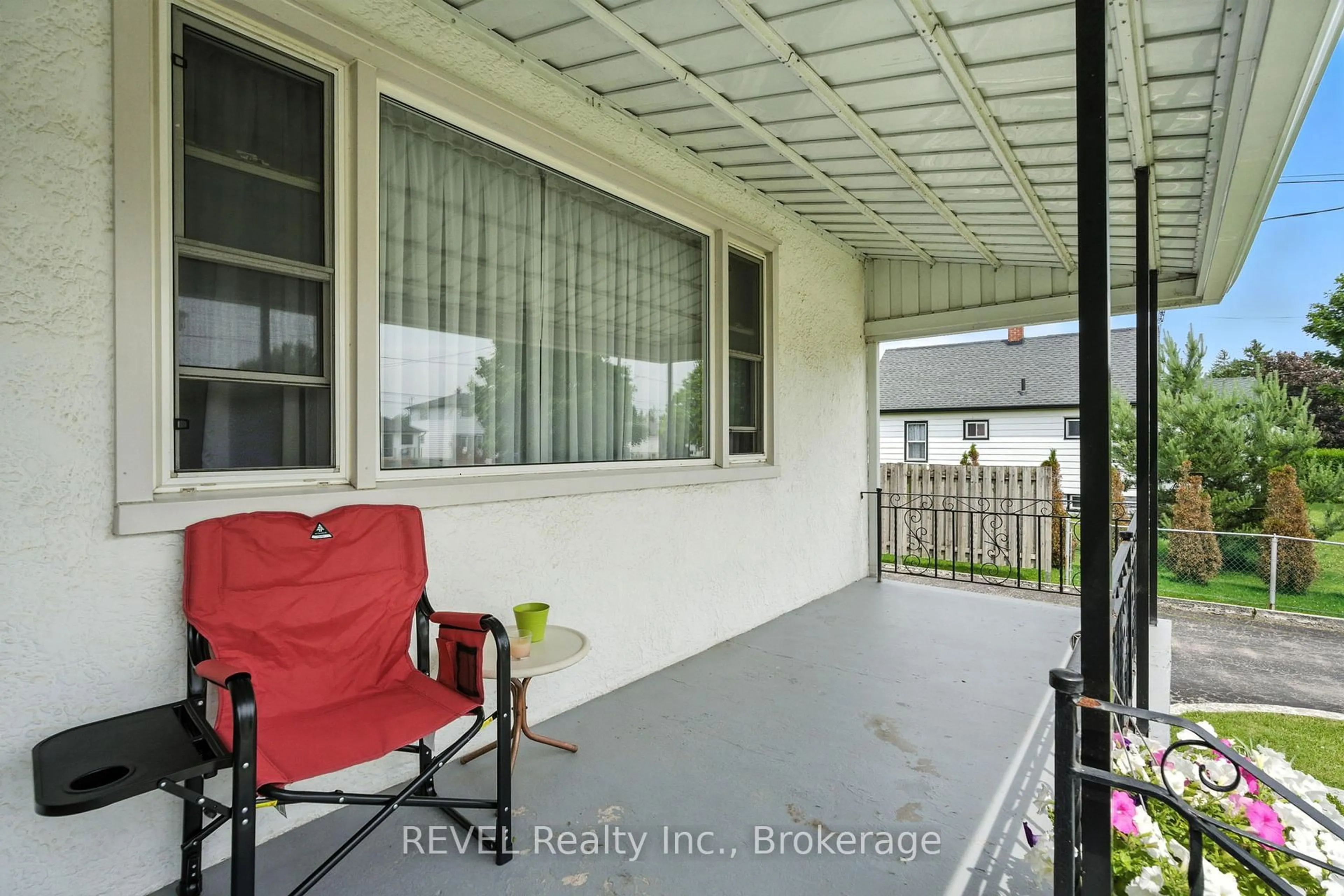 Patio, unknown for 146 Main St, Port Colborne Ontario L3K 1S4