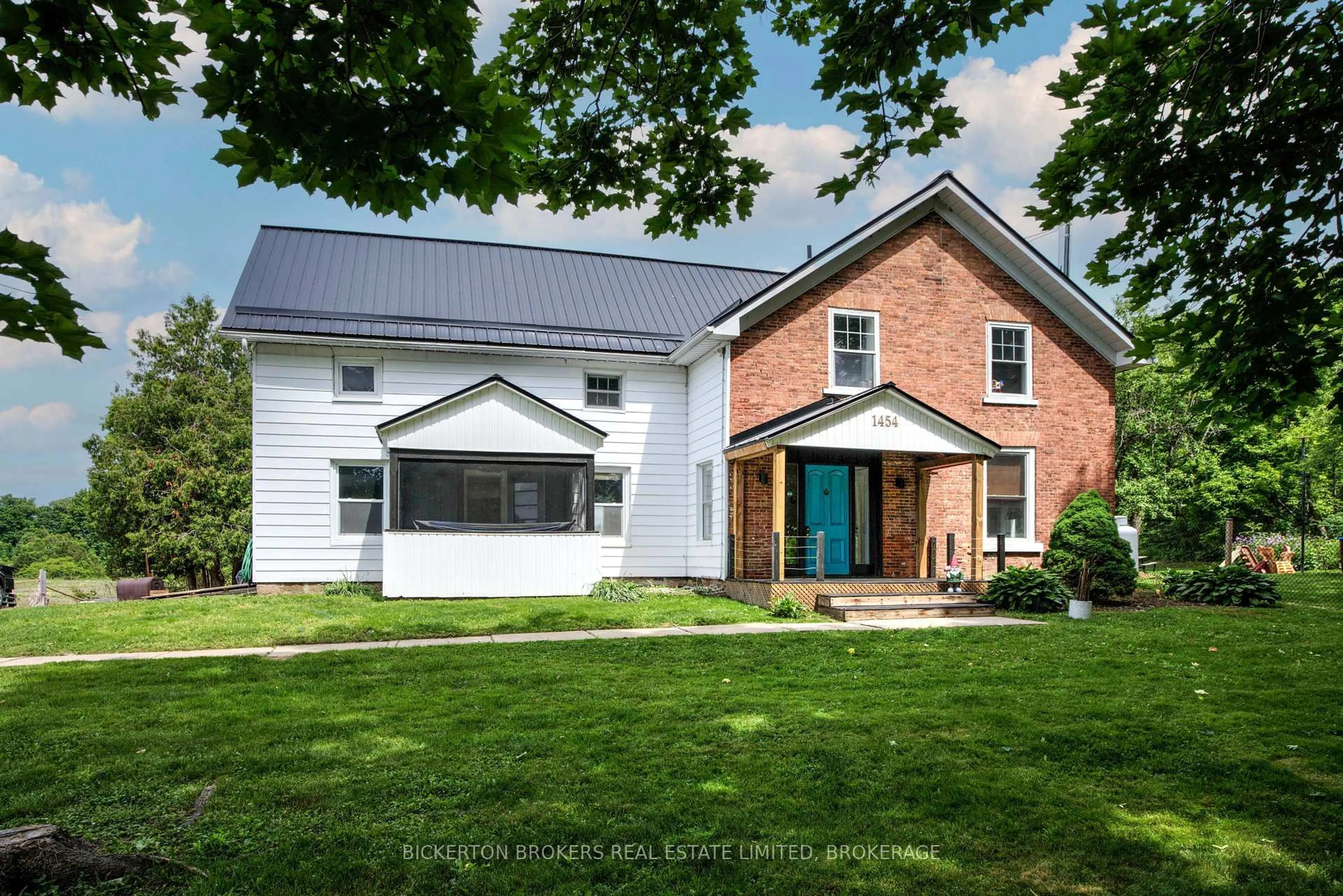 Home with brick exterior material, unknown for 1454 County Road 2 Rd, Front of Yonge Ontario K0E 1R0