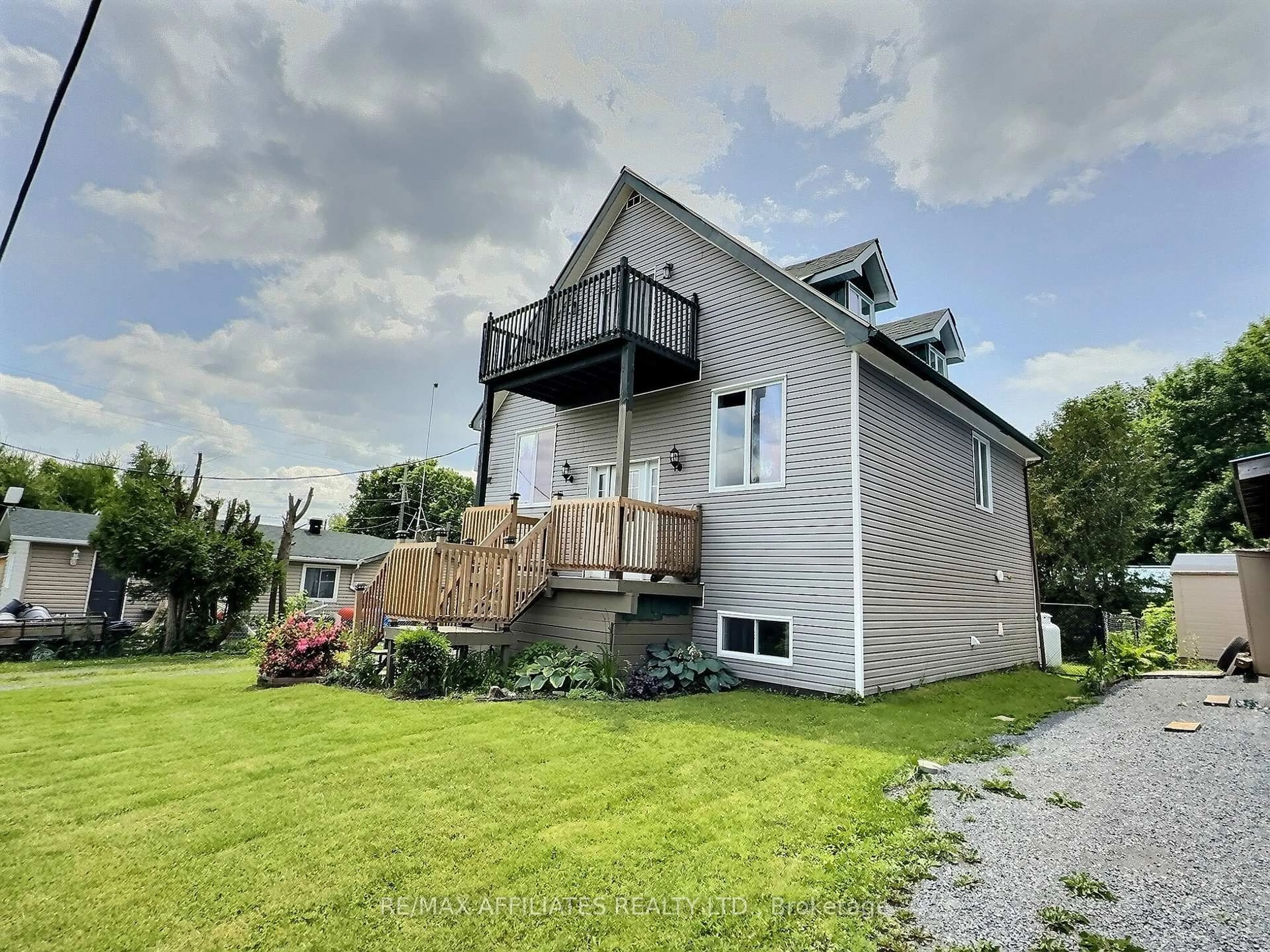A pic from outside/outdoor area/front of a property/back of a property/a pic from drone, building for 861 Louis Ernest Rd, The Nation Ontario K0A 1M0