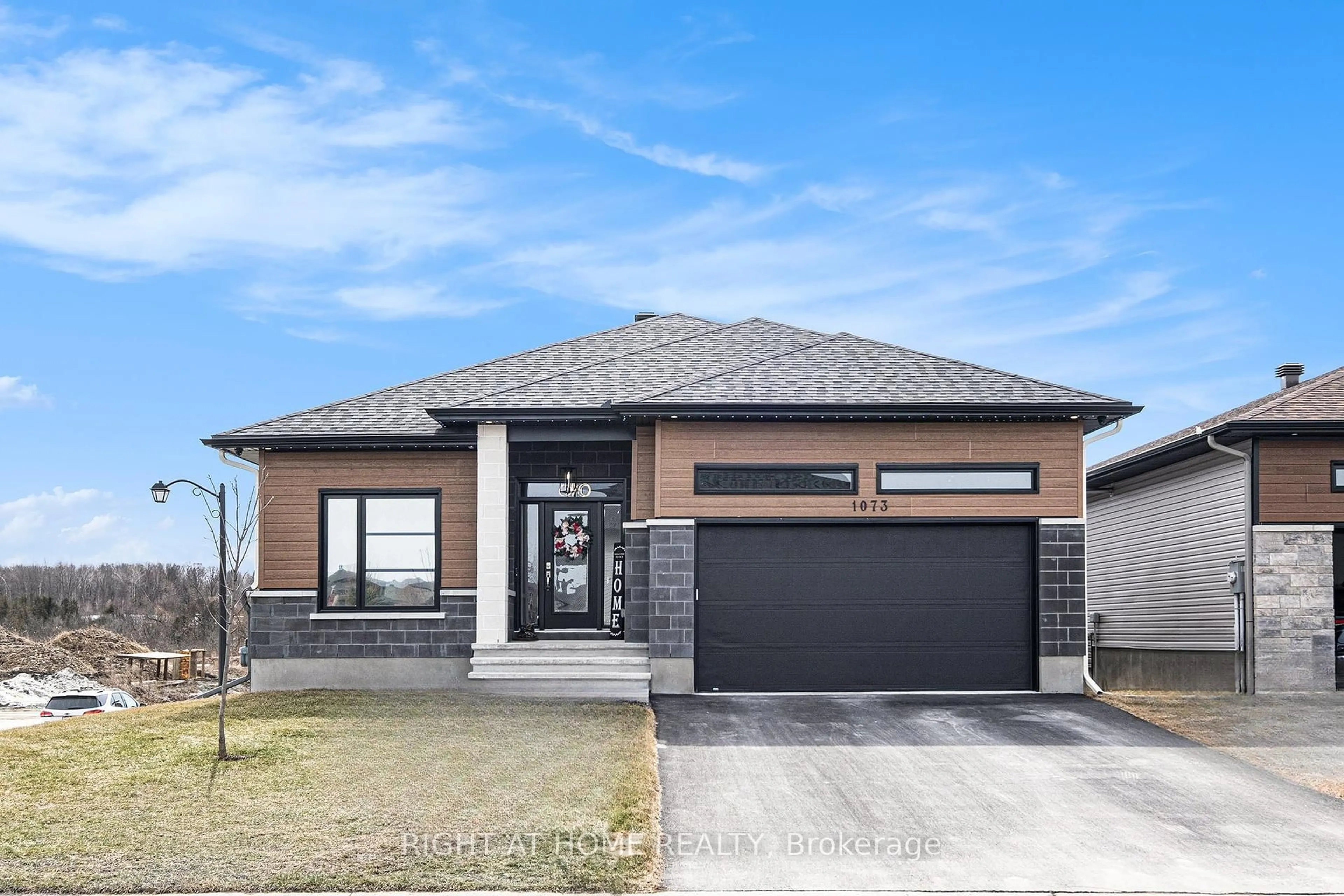 Home with brick exterior material, street for 1073 Diamond St, Clarence-Rockland Ontario K4K 0J1