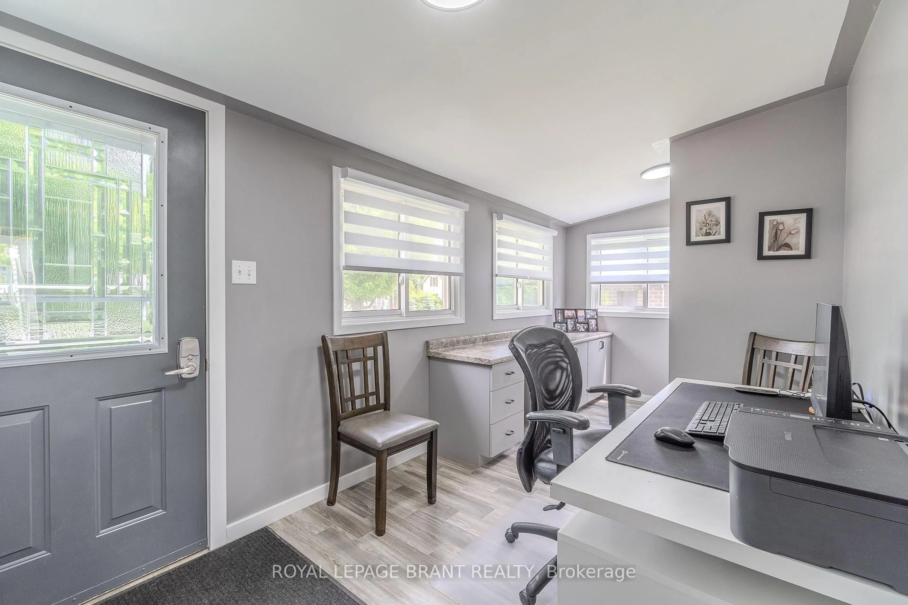 Laundry room for 1494 Norfolk County Rd 19 Rd, Norfolk Ontario N0E 1V0