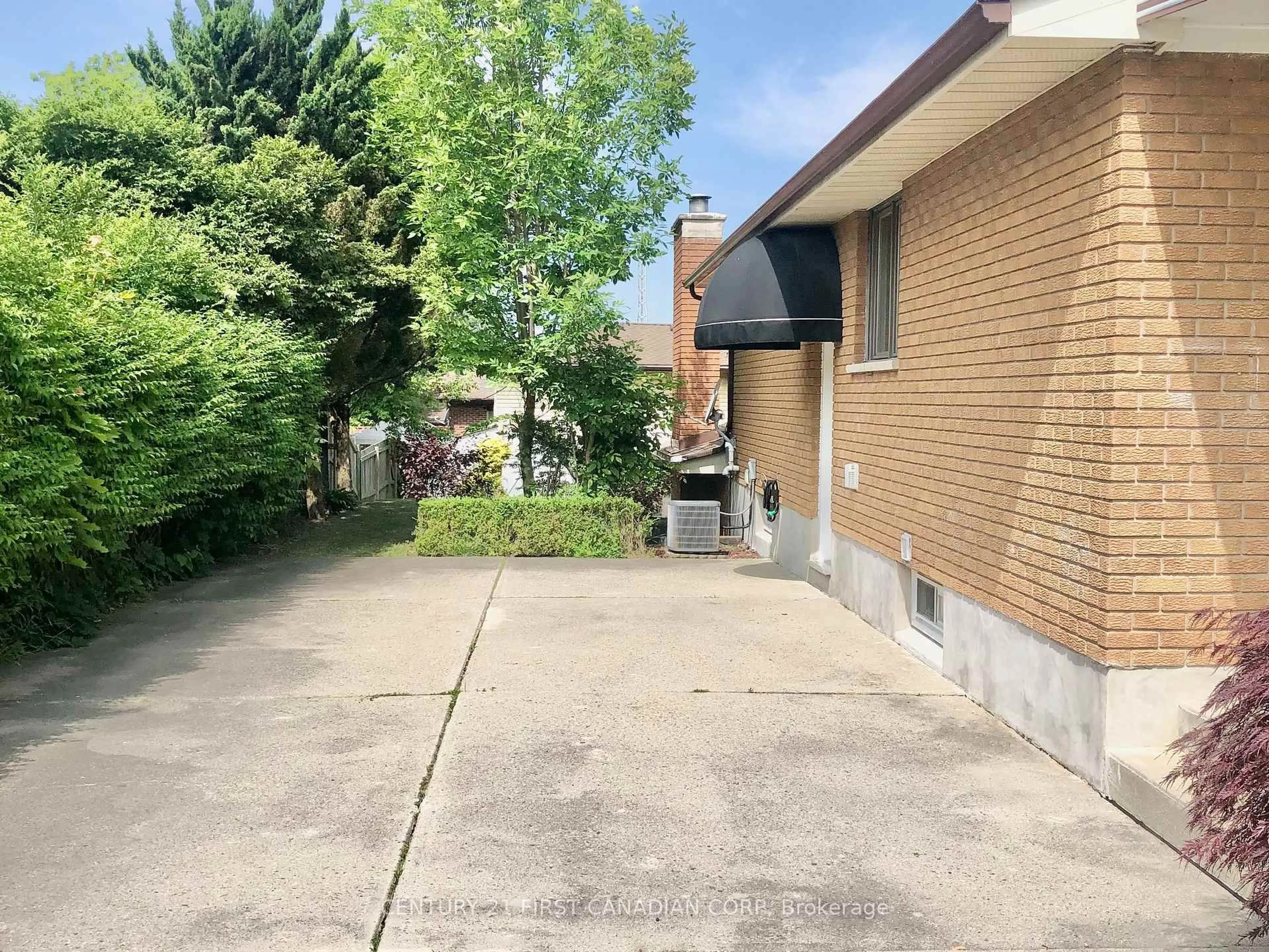 Unknown for 190 Fairview Ave, St. Thomas Ontario N5R 5K4