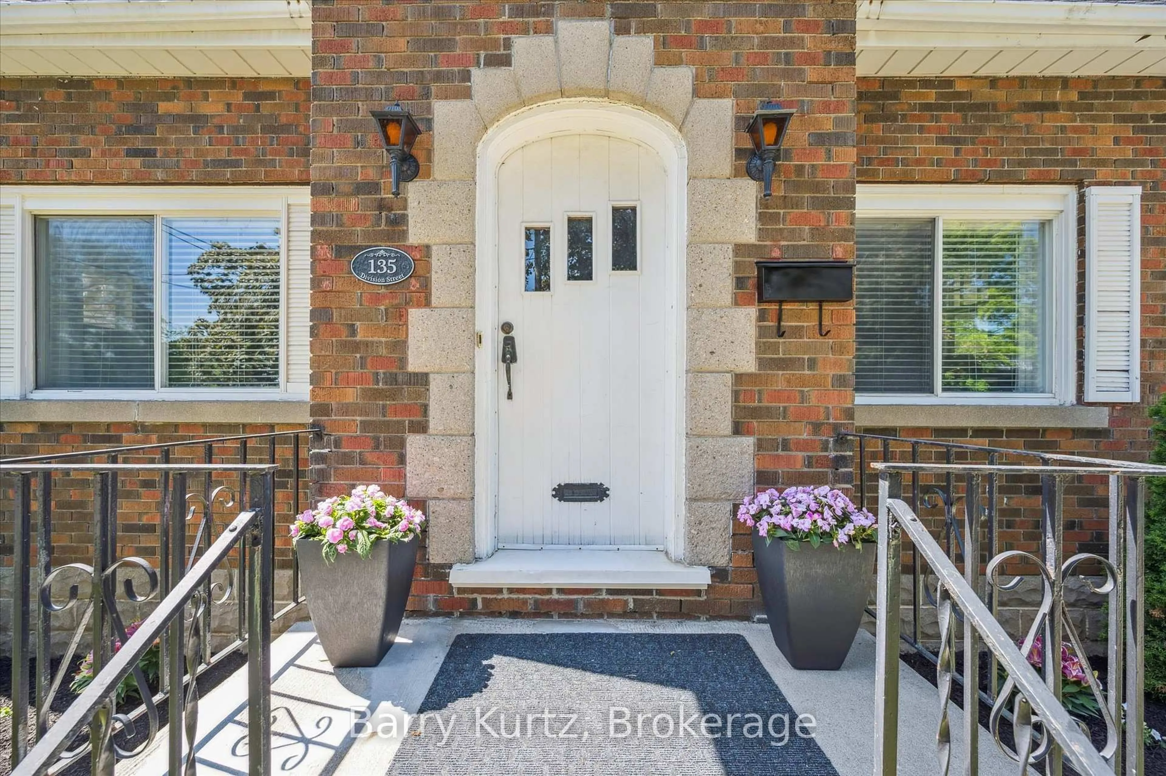 Indoor entryway for 135 Division St, Guelph Ontario N1H 1R7