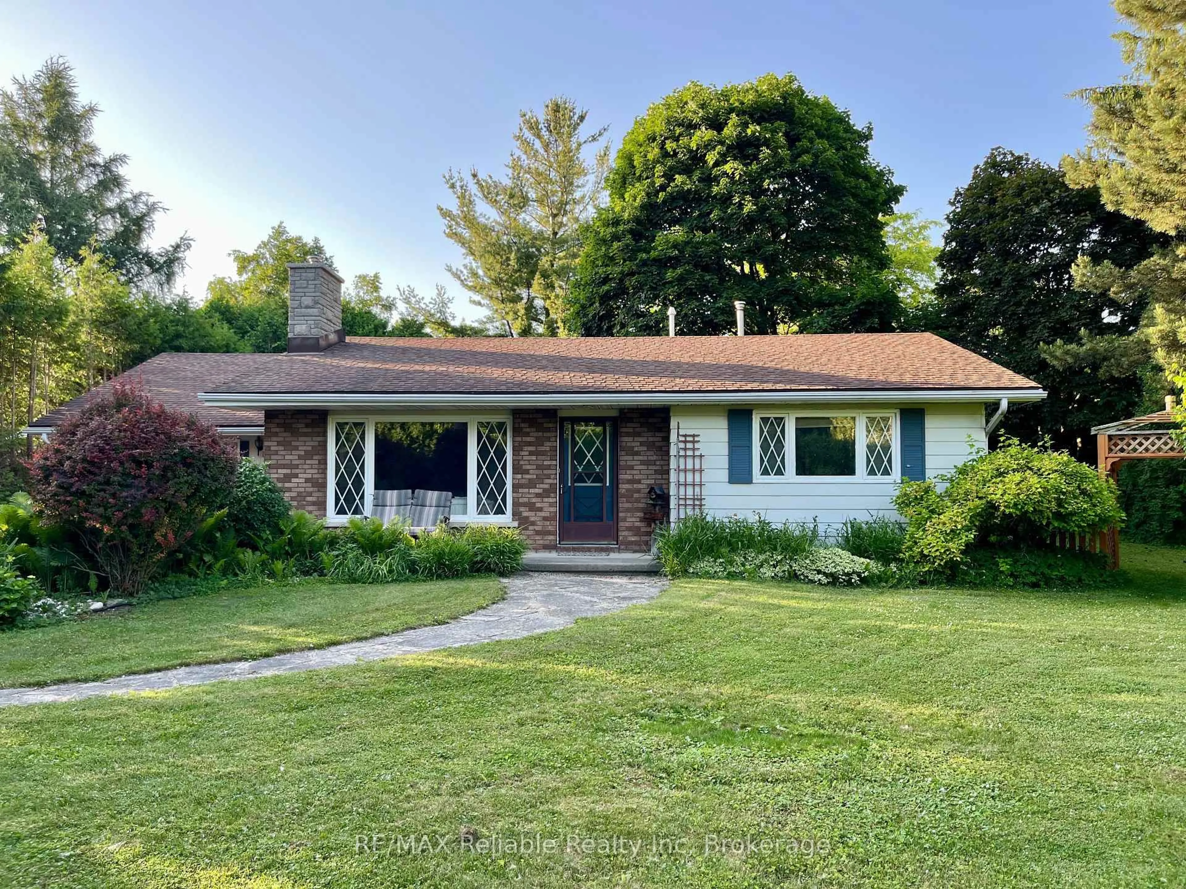 Unknown for 59 Cameron St, Bluewater Ontario N0M 1G0
