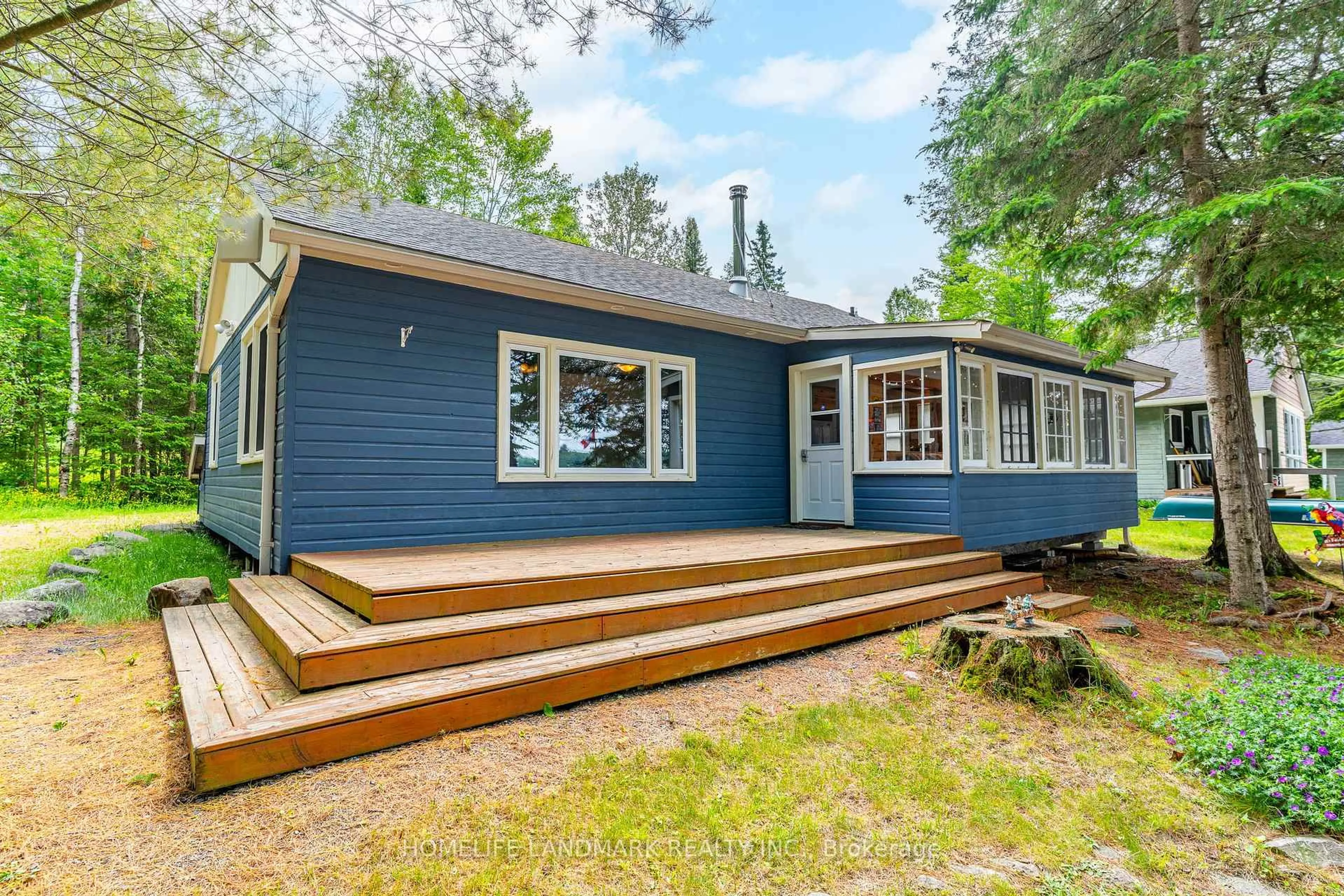 Home with vinyl exterior material, unknown for 1068 Pleasant Point Rd, Minden Hills Ontario K0M 2K0