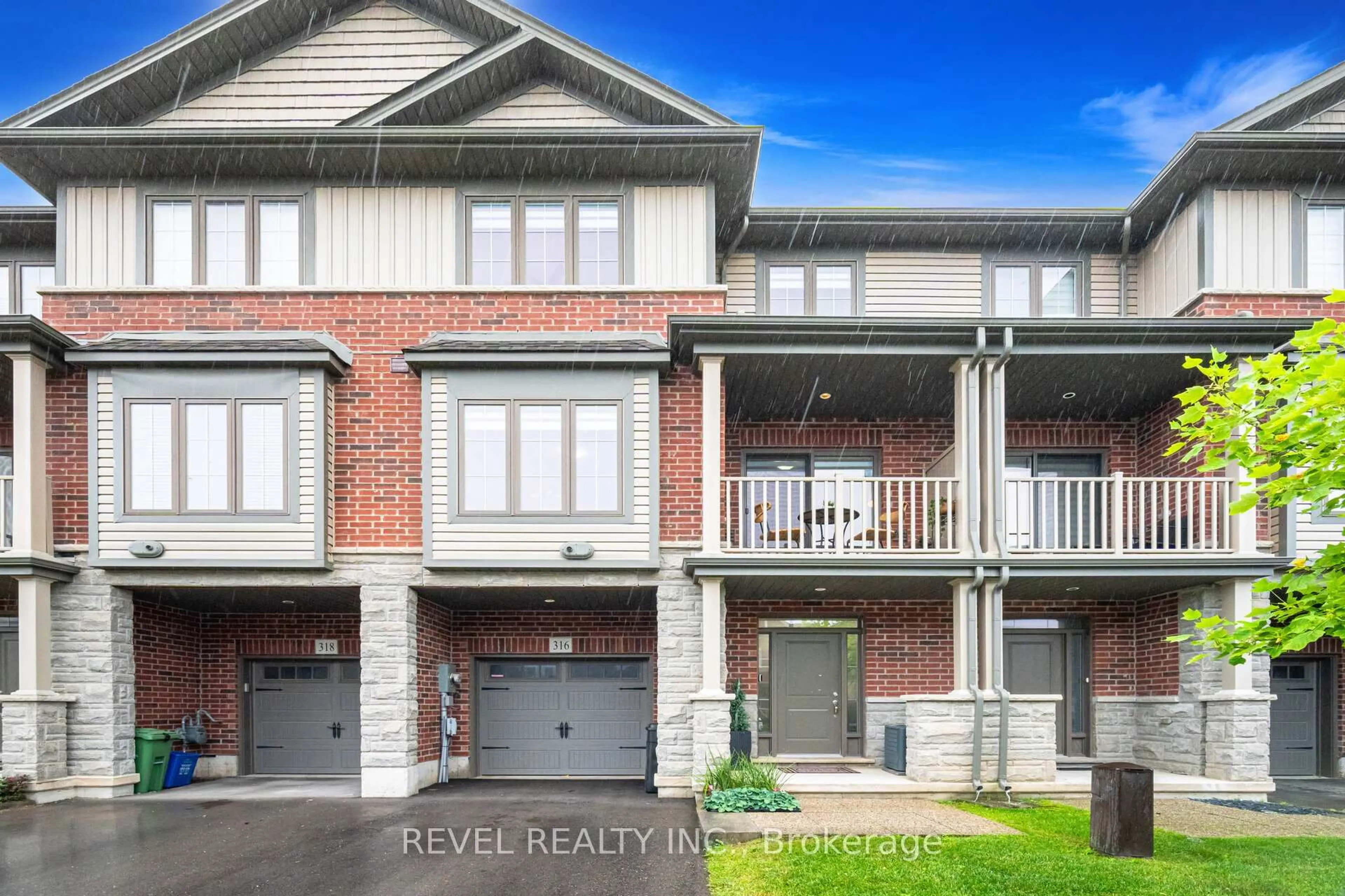 Home with brick exterior material, street for 316 Humphrey St, Hamilton Ontario L8B 1W5