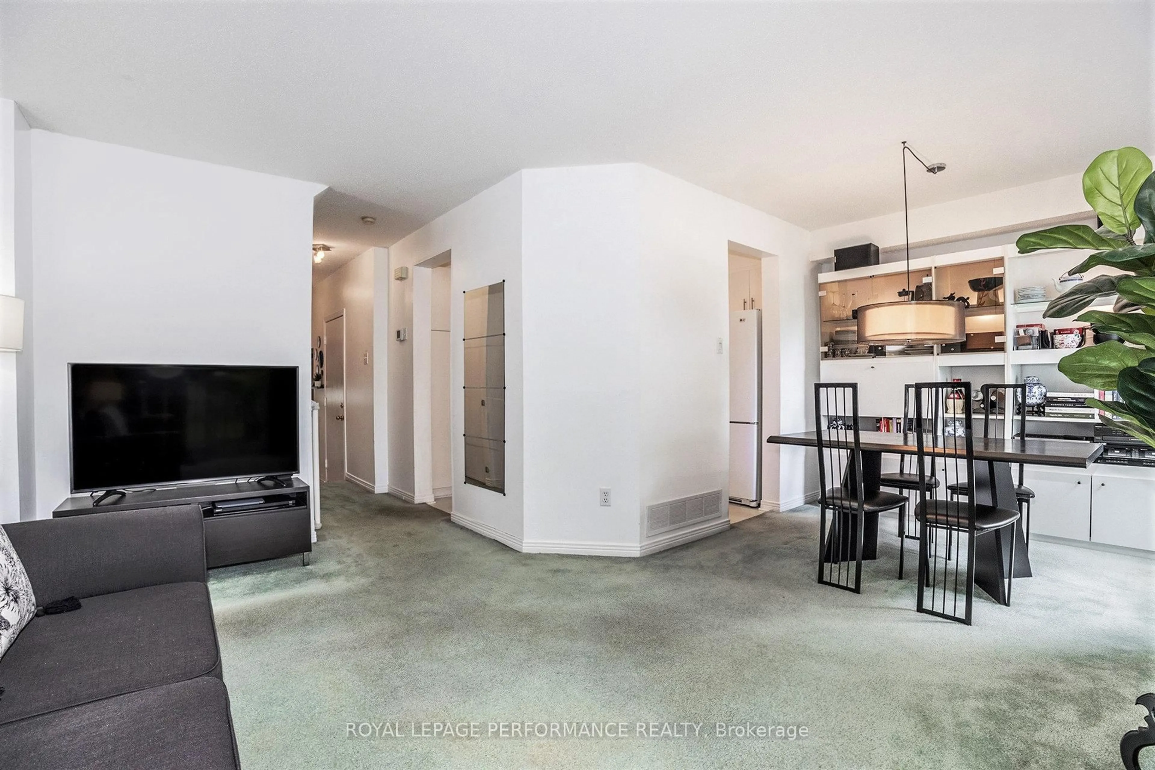 A pic of a room for 1512 Launay Ave, Ottawa Ontario K4A 3S1