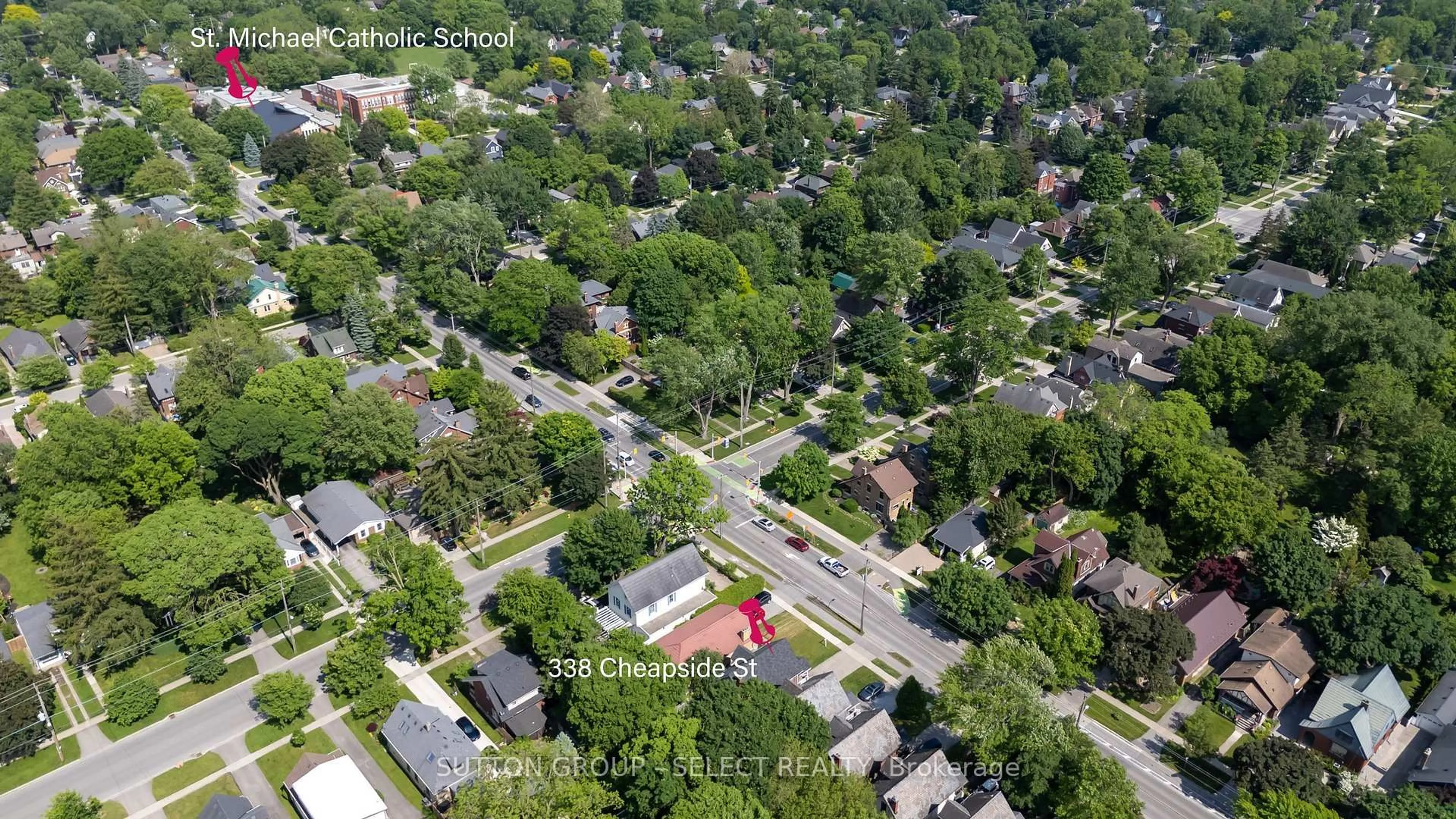 A pic from outside/outdoor area/front of a property/back of a property/a pic from drone, street for 338 Cheapside St, London East Ontario N6A 2A6