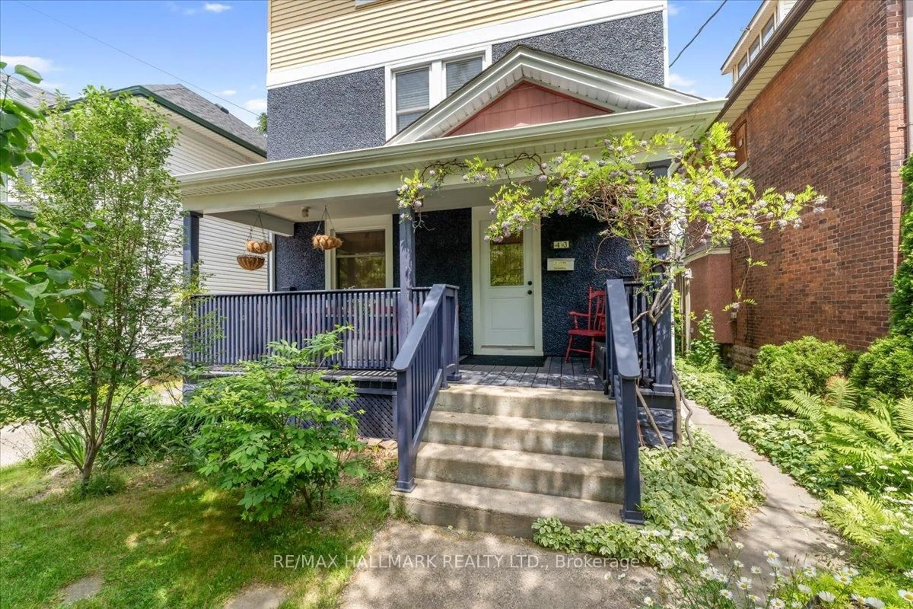 Unknown for 43 Albert St, St. Catharines Ontario L2R 2G8