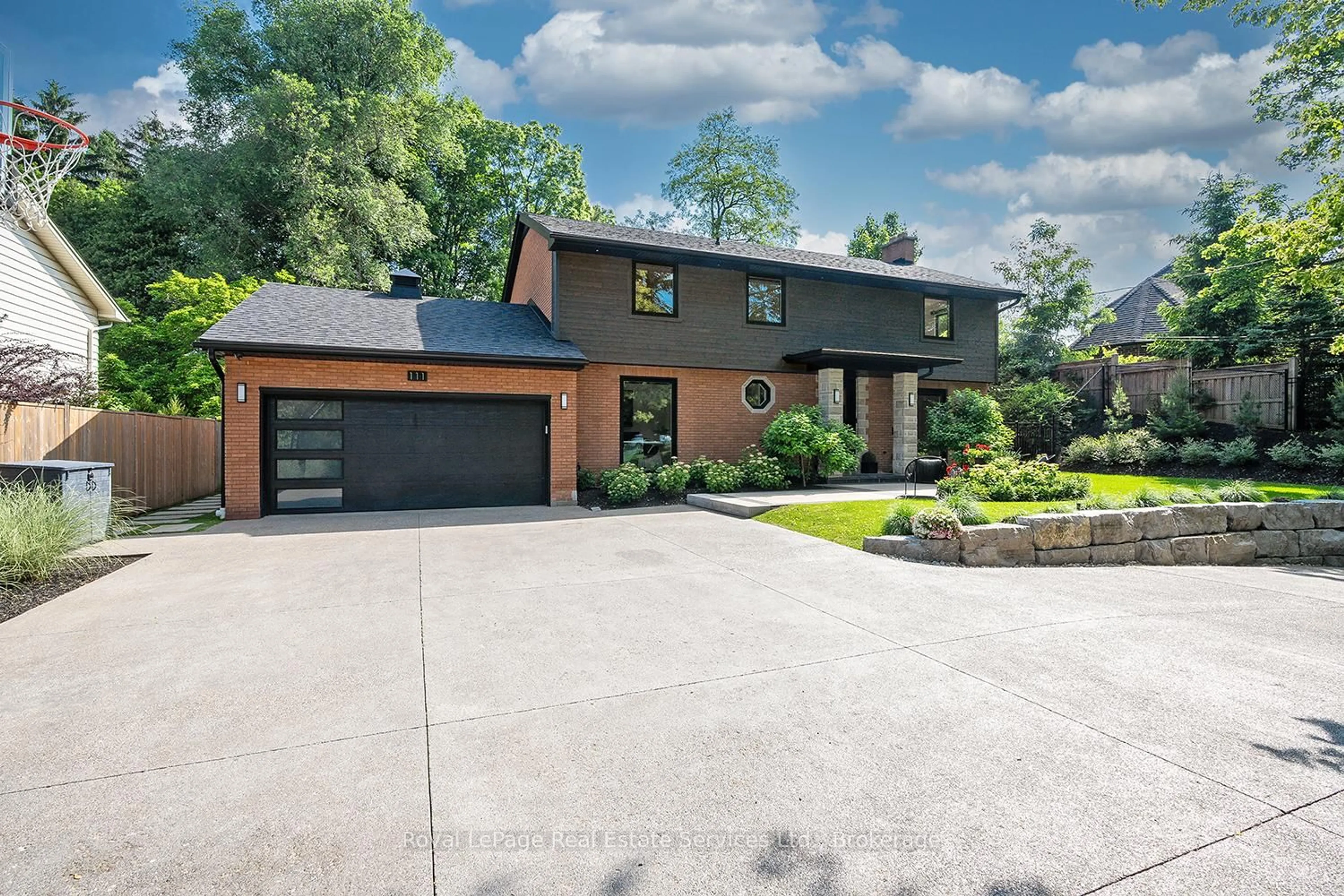 Home with brick exterior material, street for 111 Judith Cres, Hamilton Ontario L9G 1L3