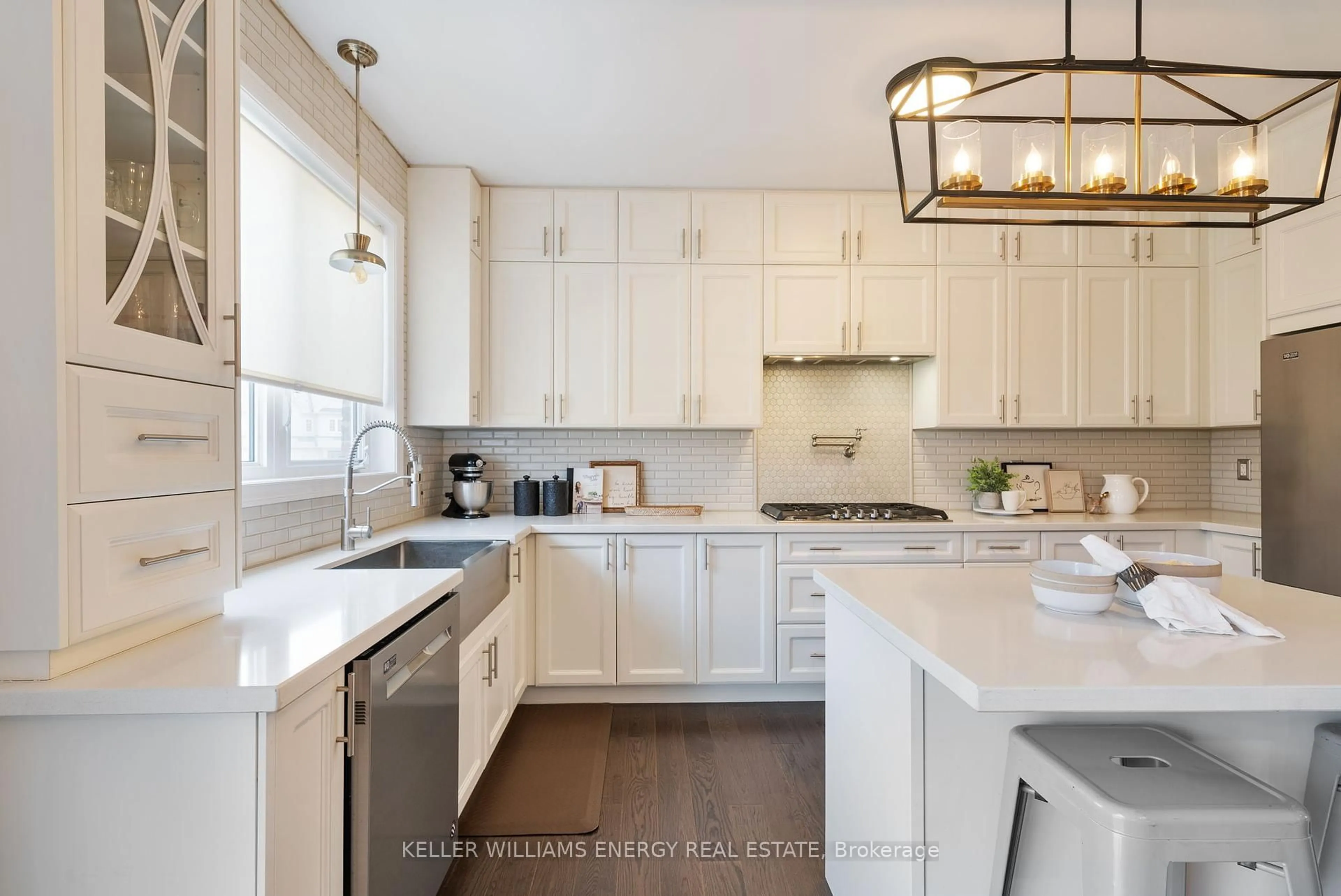 Open concept kitchen, ceramic/tile floor for 17 MELROSE Dr, Cavan Monaghan Ontario L0A 1G0