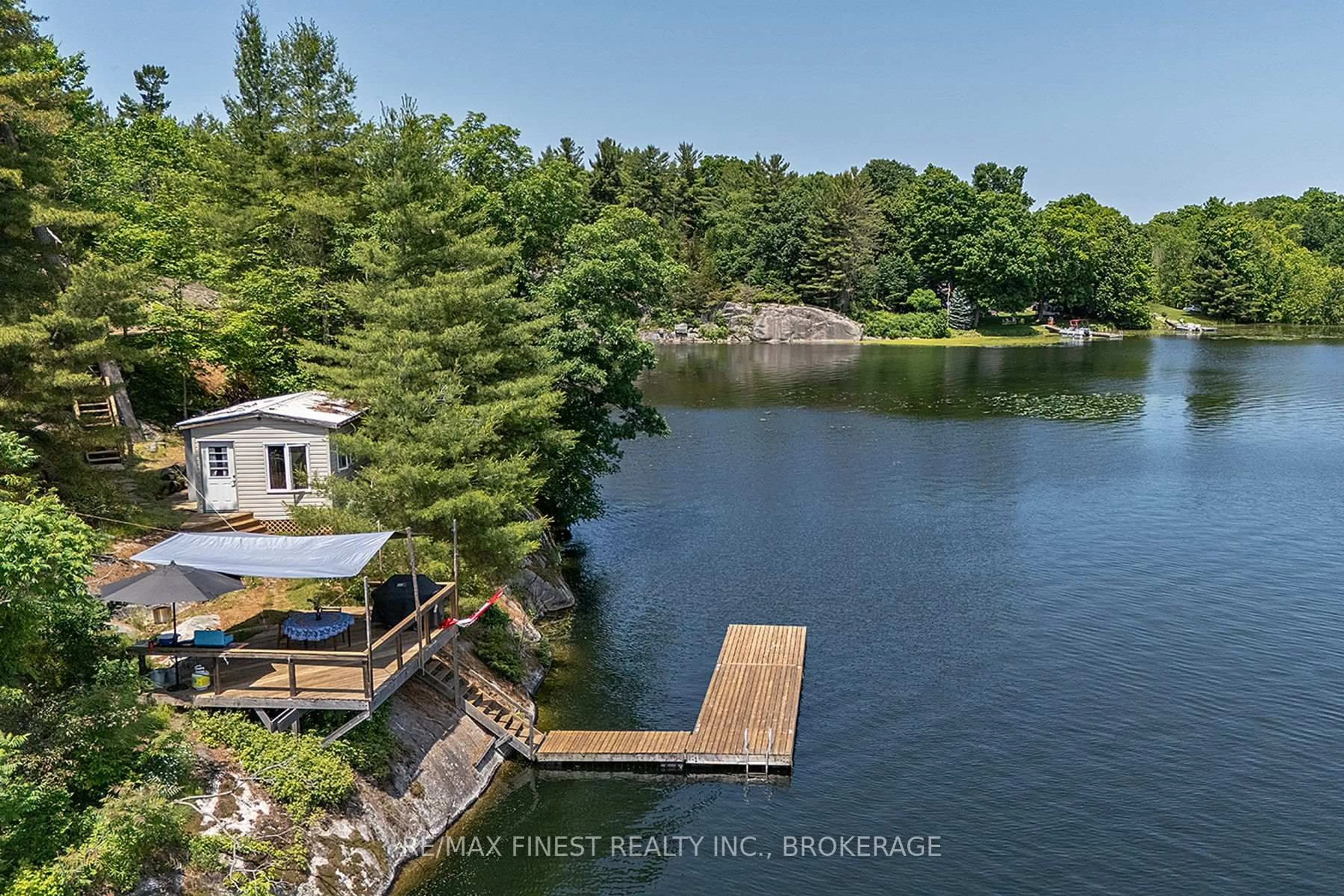 A pic from outside/outdoor area/front of a property/back of a property/a pic from drone, water/lake/river/ocean view for 806 Rainbow Ridge Lane, Leeds and the Thousand Islands Ontario K0H 2N0