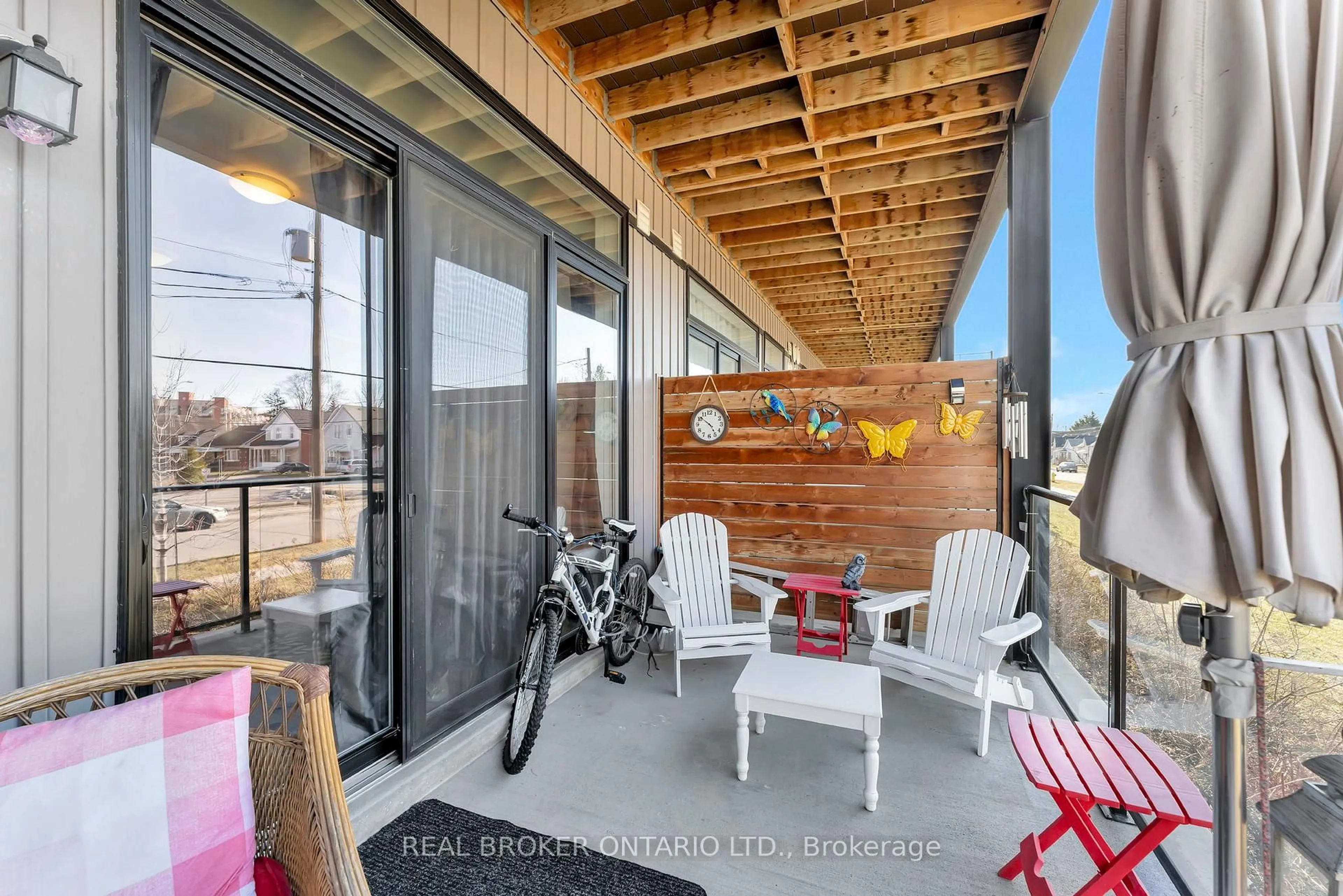 Patio, unknown for 85 Morrell St #117, Brantford Ontario N3T 4J6