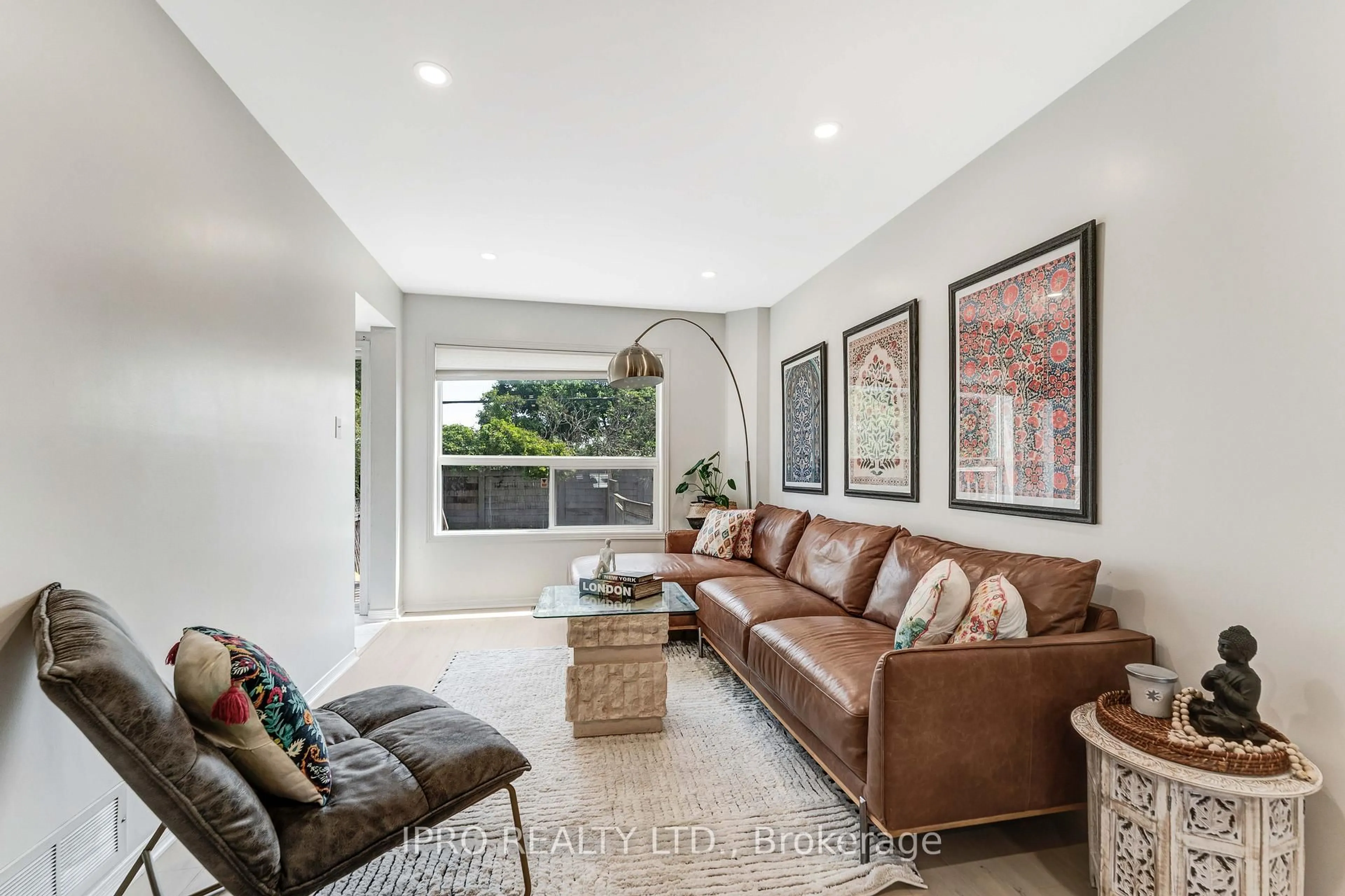 Living room with furniture, ceramic/tile floor for 51 Mullcraft Cres, Ottawa Ontario K2J 4P7