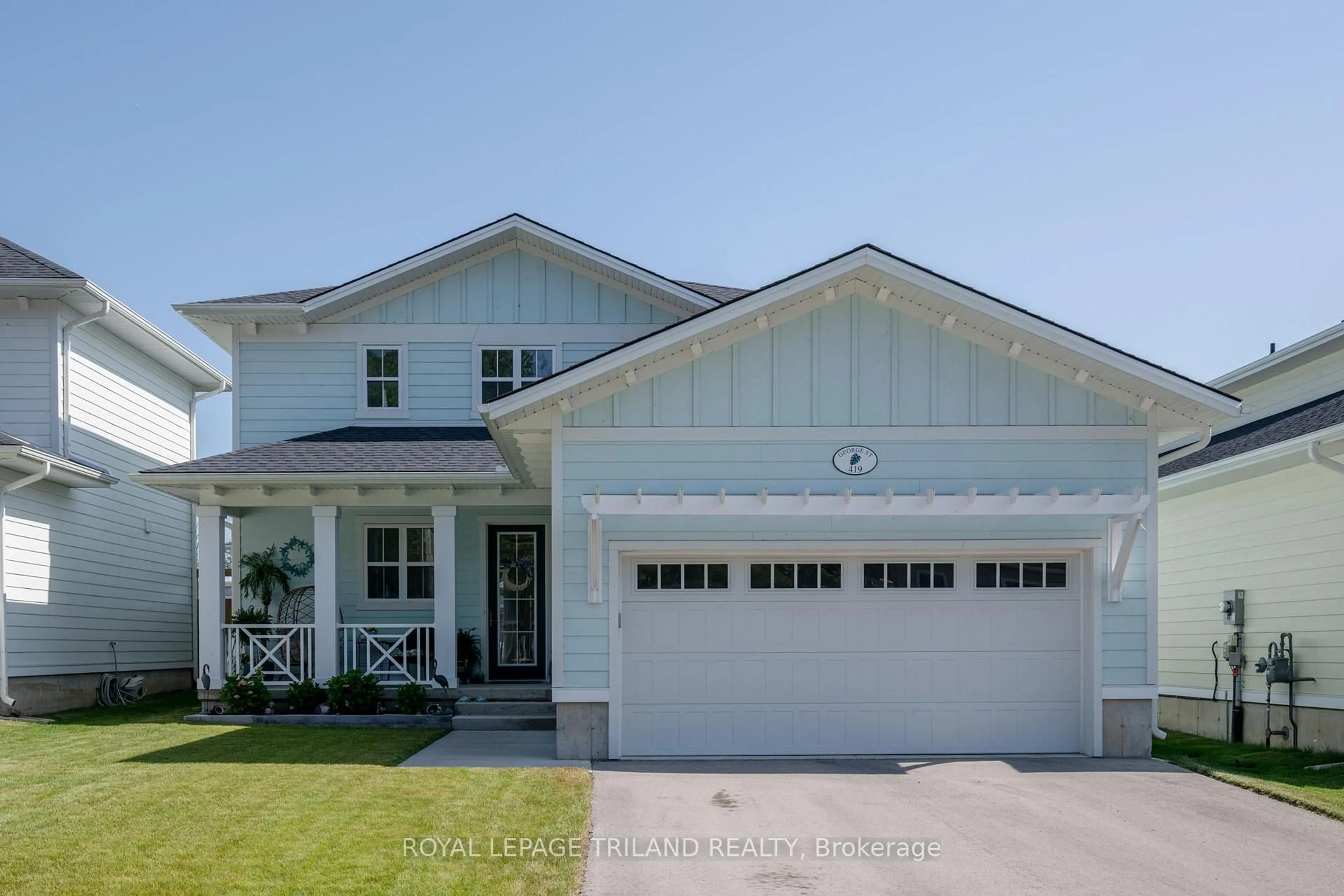 Home with vinyl exterior material, street for 419 GEORGE St, Central Elgin Ontario N5L 1G4