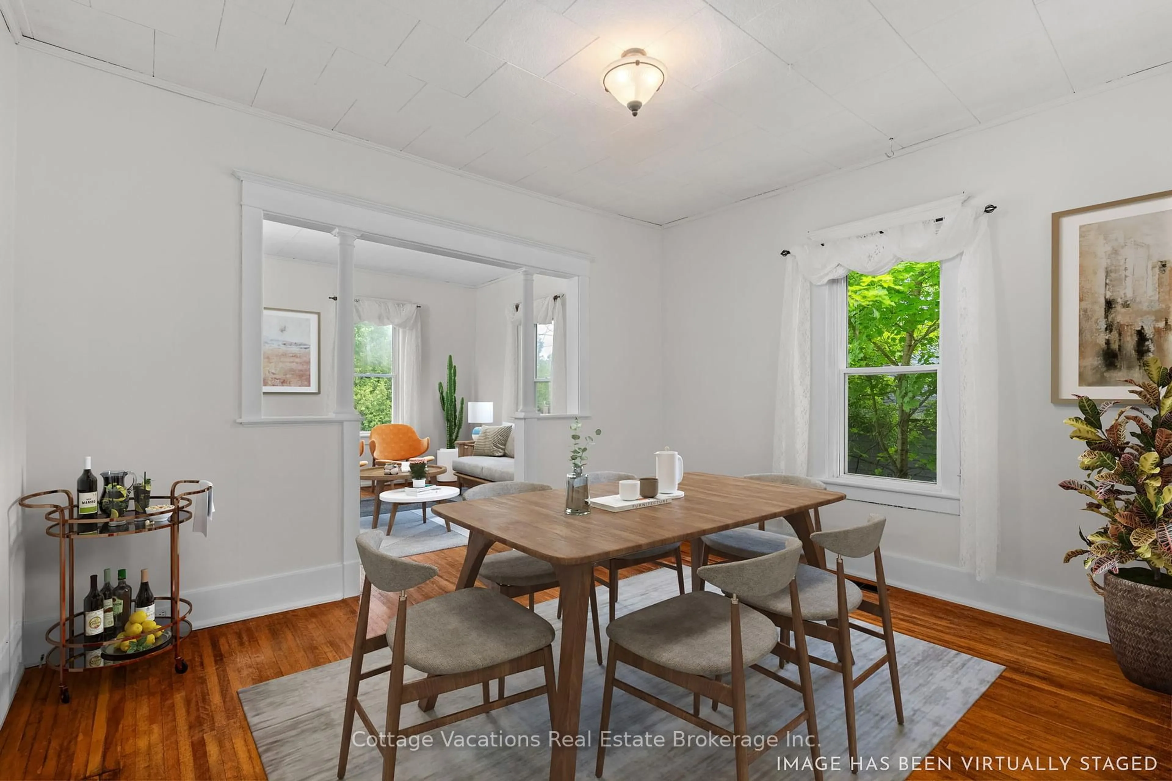 Dining room, unknown for 1 Duncan St, Huntsville Ontario P1H 1V9