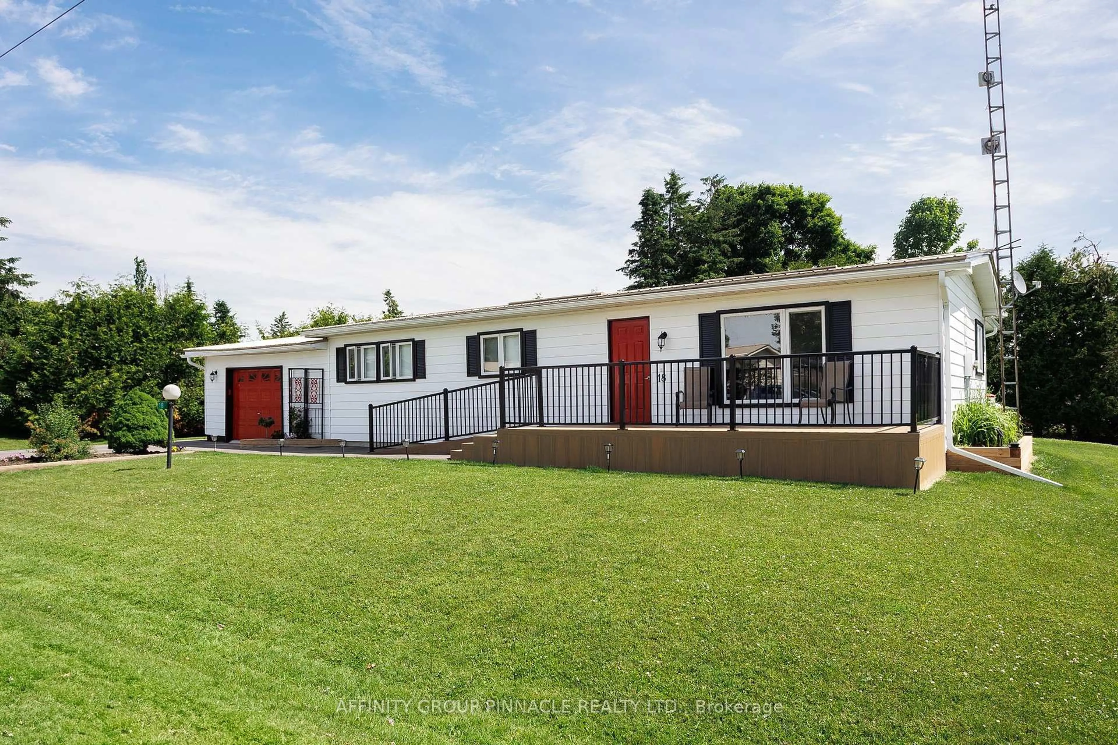 Home with vinyl exterior material, unknown for 18 Vista Dr, Kawartha Lakes Ontario K9V 4R1