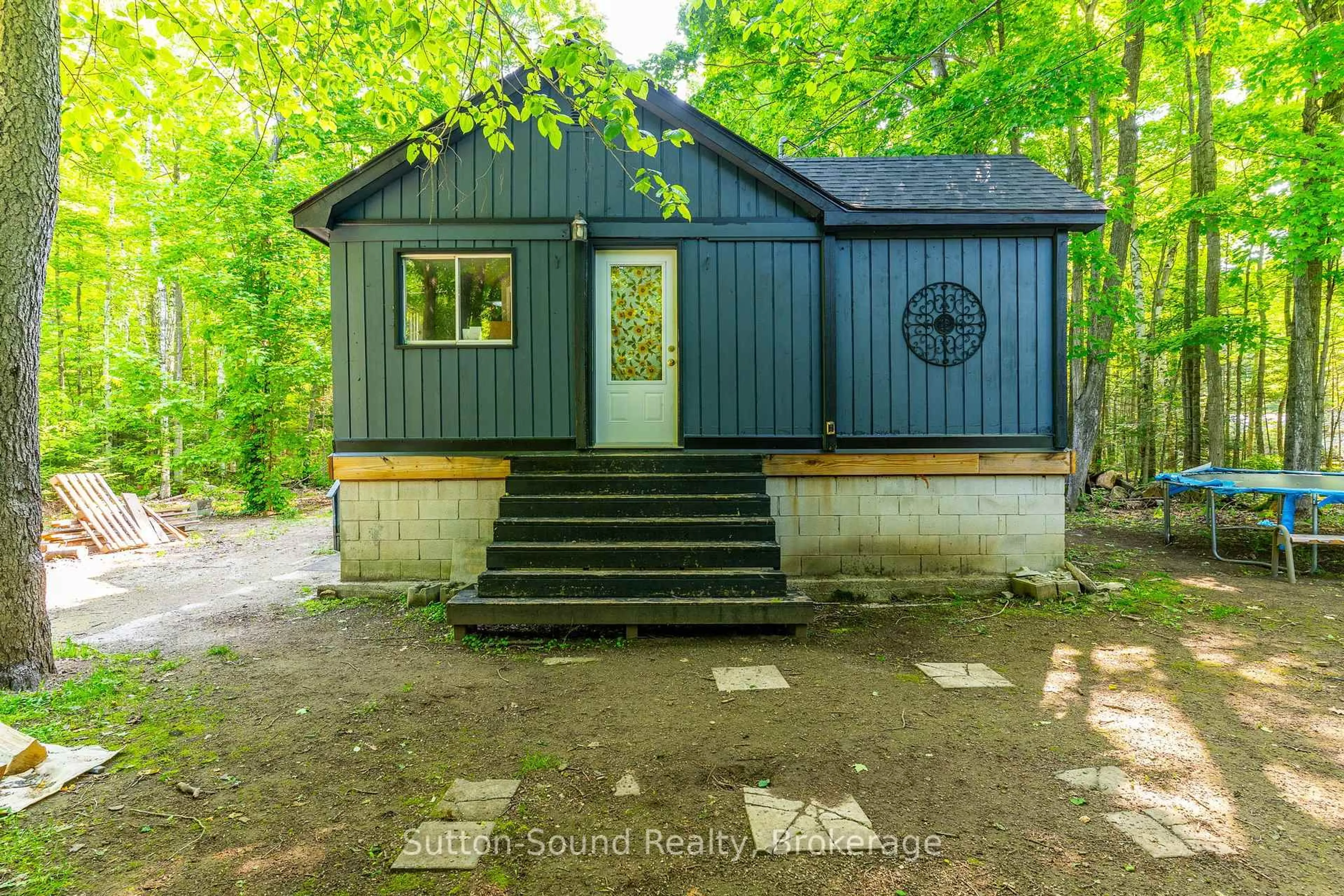 Unknown for 442 Berford Lake Rd, South Bruce Peninsula Ontario N0H 2T0