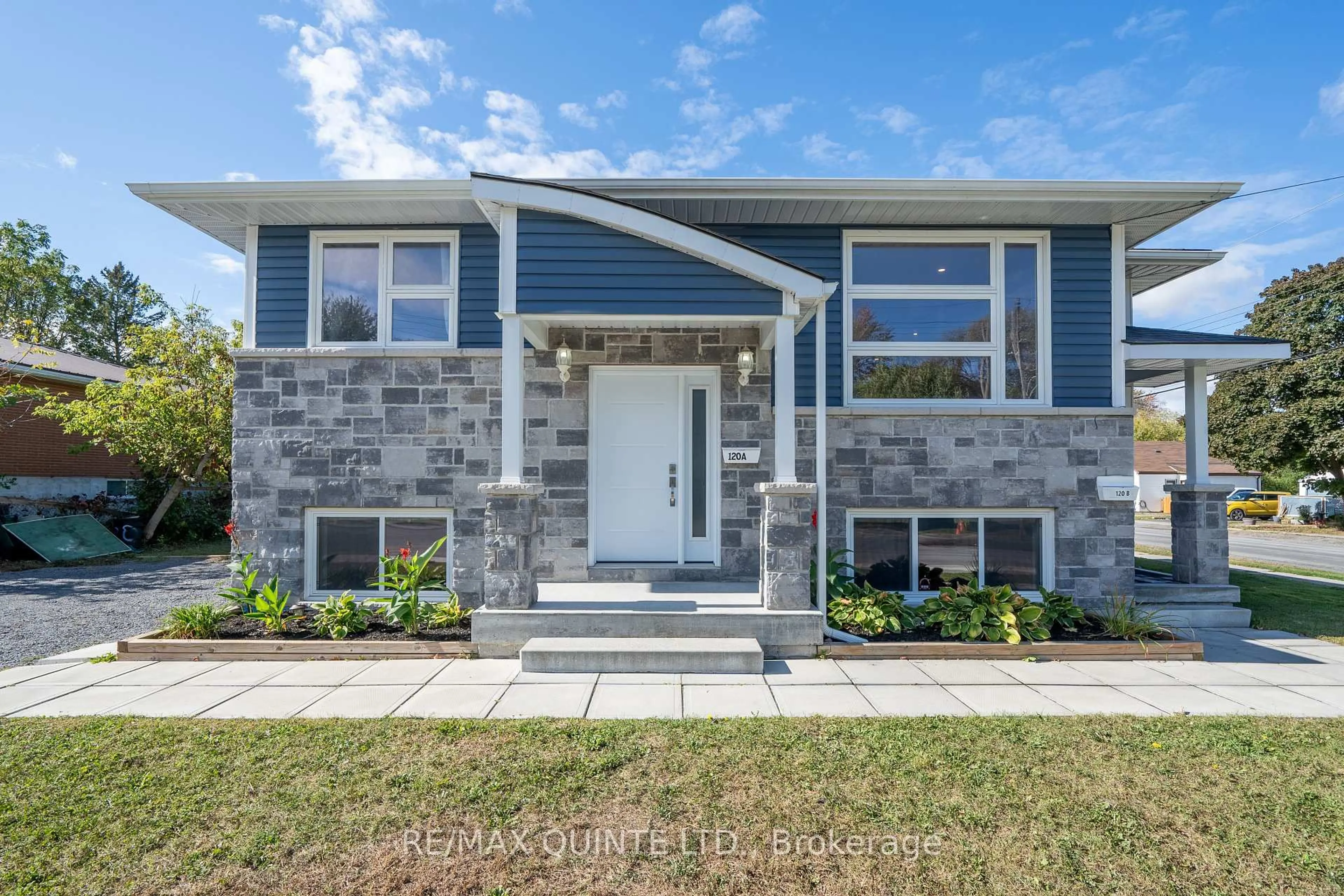 Home with vinyl exterior material, street for 120 STANLEY St, Belleville Ontario K8N 4A1
