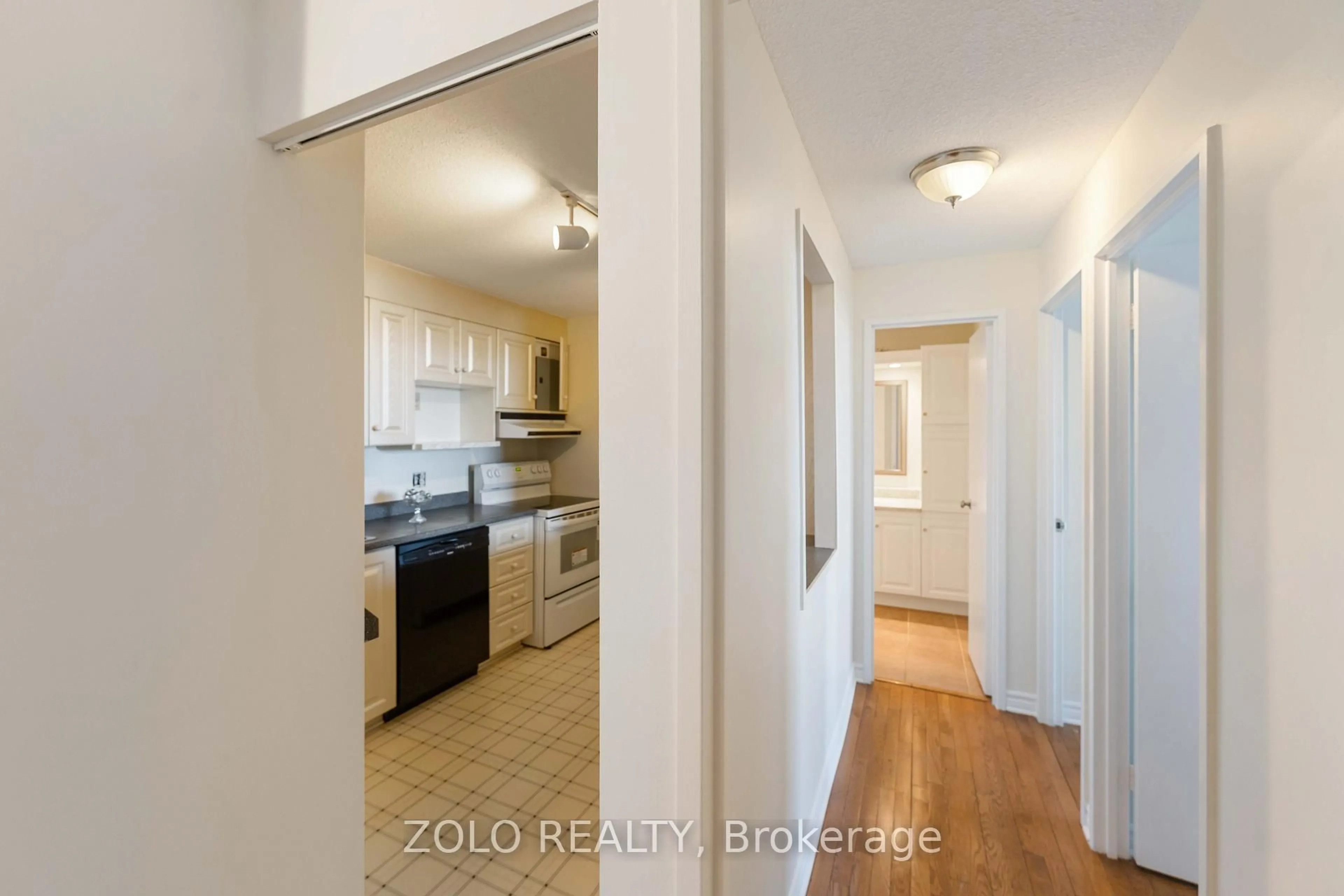 Unknown for 415 Greenview Ave #201, Ottawa Ontario K2B 8G5