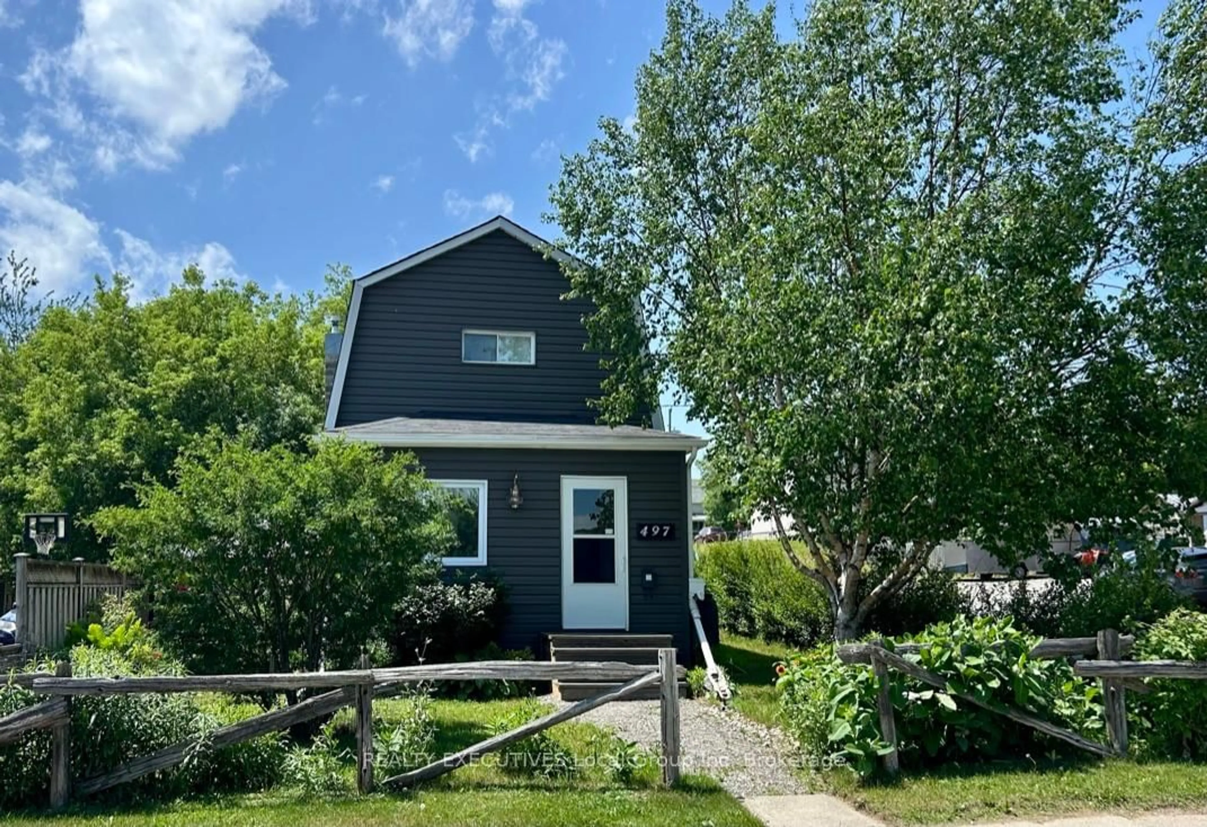 Unknown for 497 O'brien St, North Bay Ontario P1B 5W2