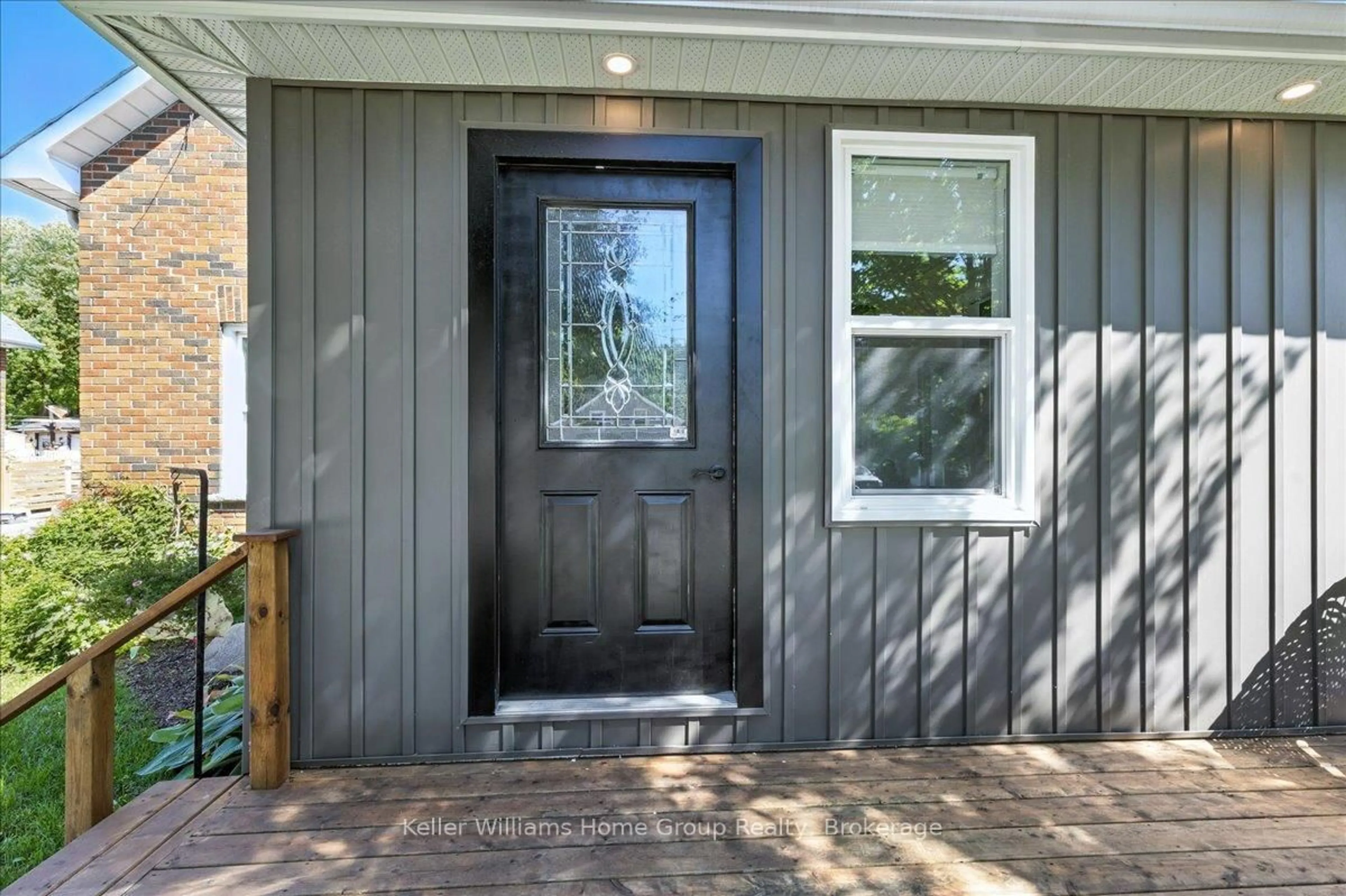 Indoor entryway for 138 Frederick St, Wellington North Ontario N0G 1A0