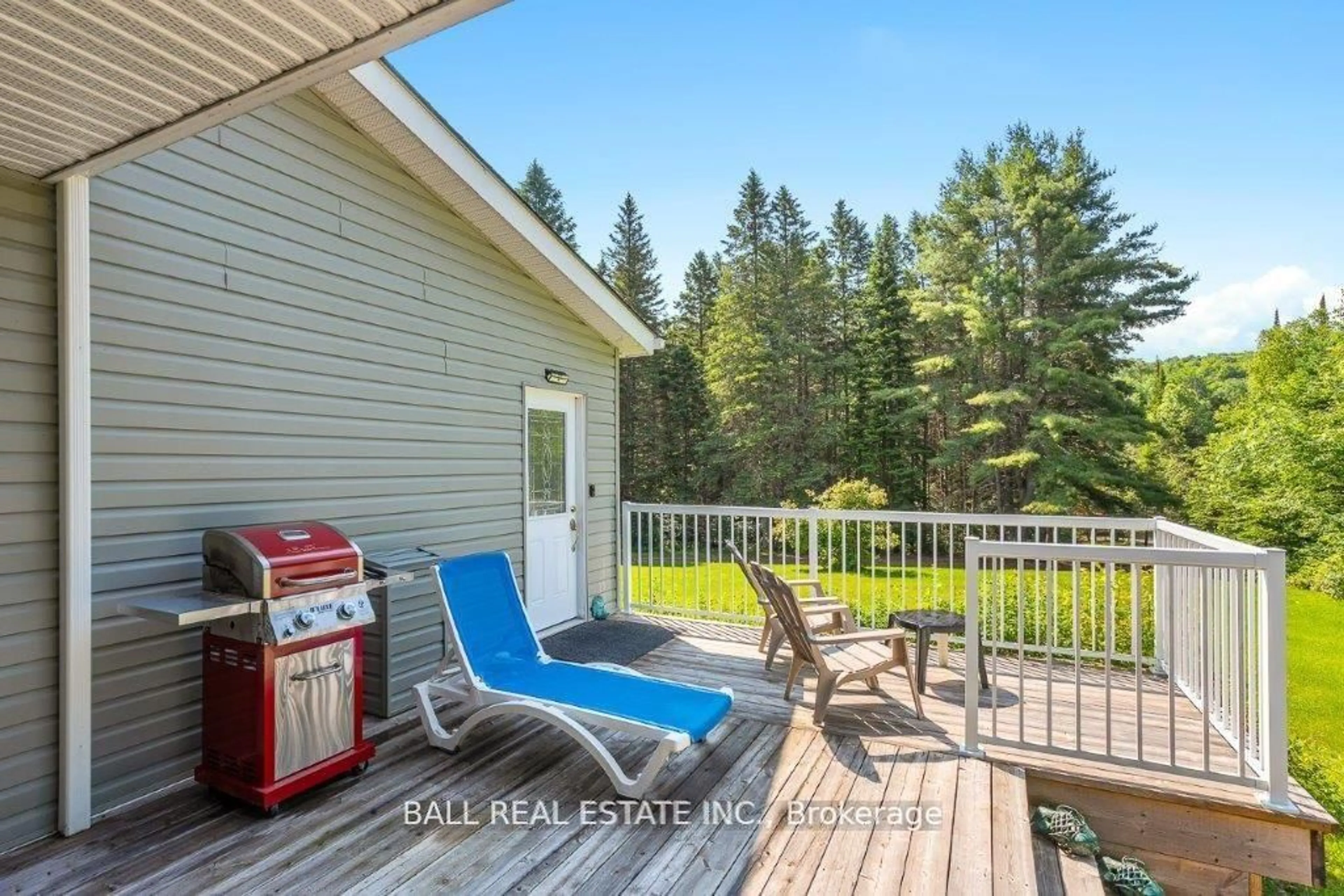 Patio, water/lake/river/ocean view for 4263 Loop Rd, Dysart et al Ontario K0M 1X0