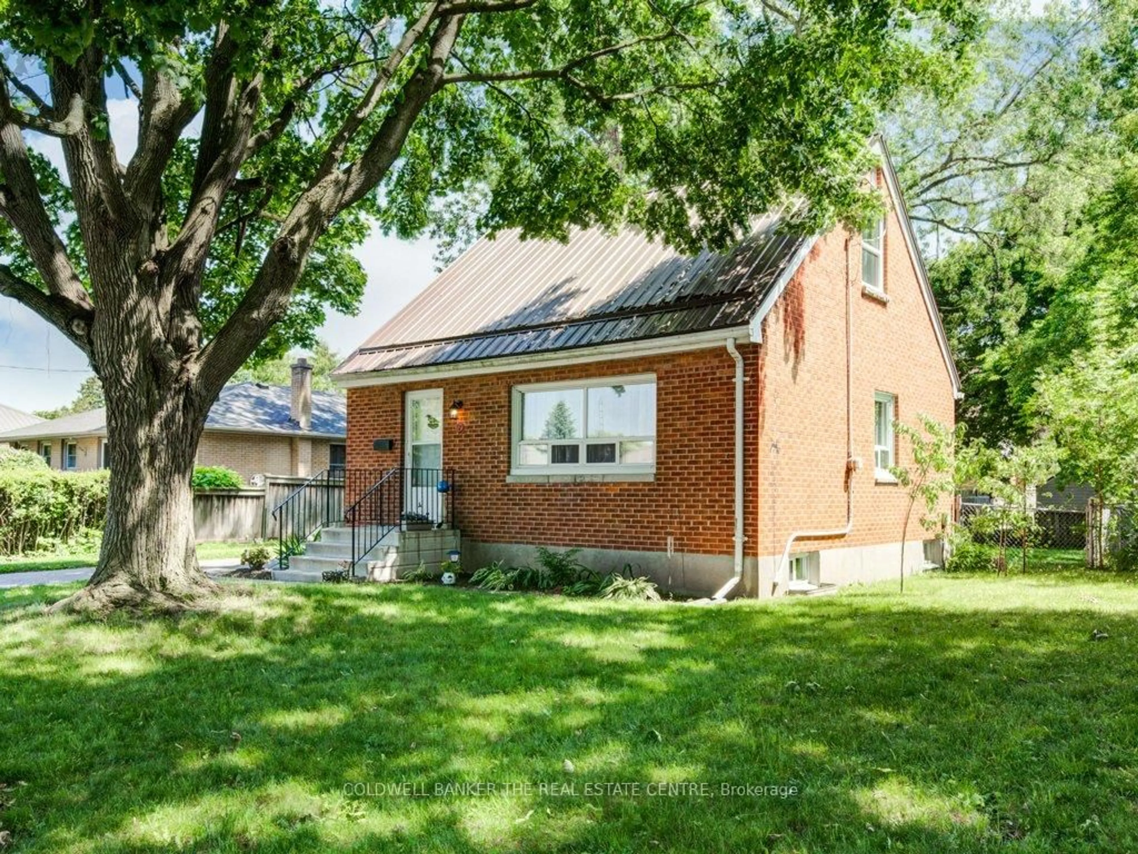Home with brick exterior material, street for 87 DUNKIRK Dr, St. Thomas Ontario N5R 1S2