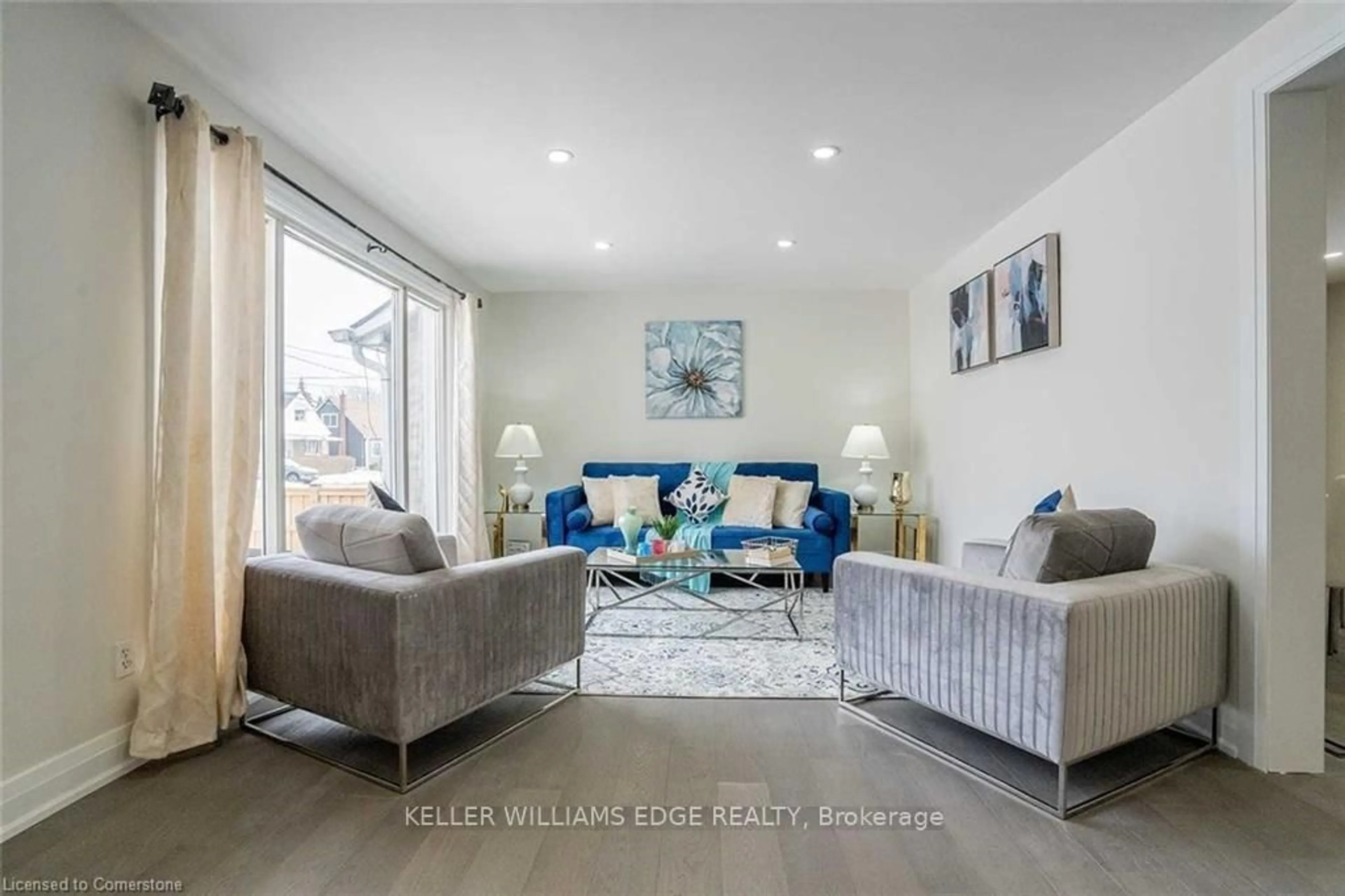 Living room with furniture, unknown for 60 West 1st St, Hamilton Ontario L9C 3C3