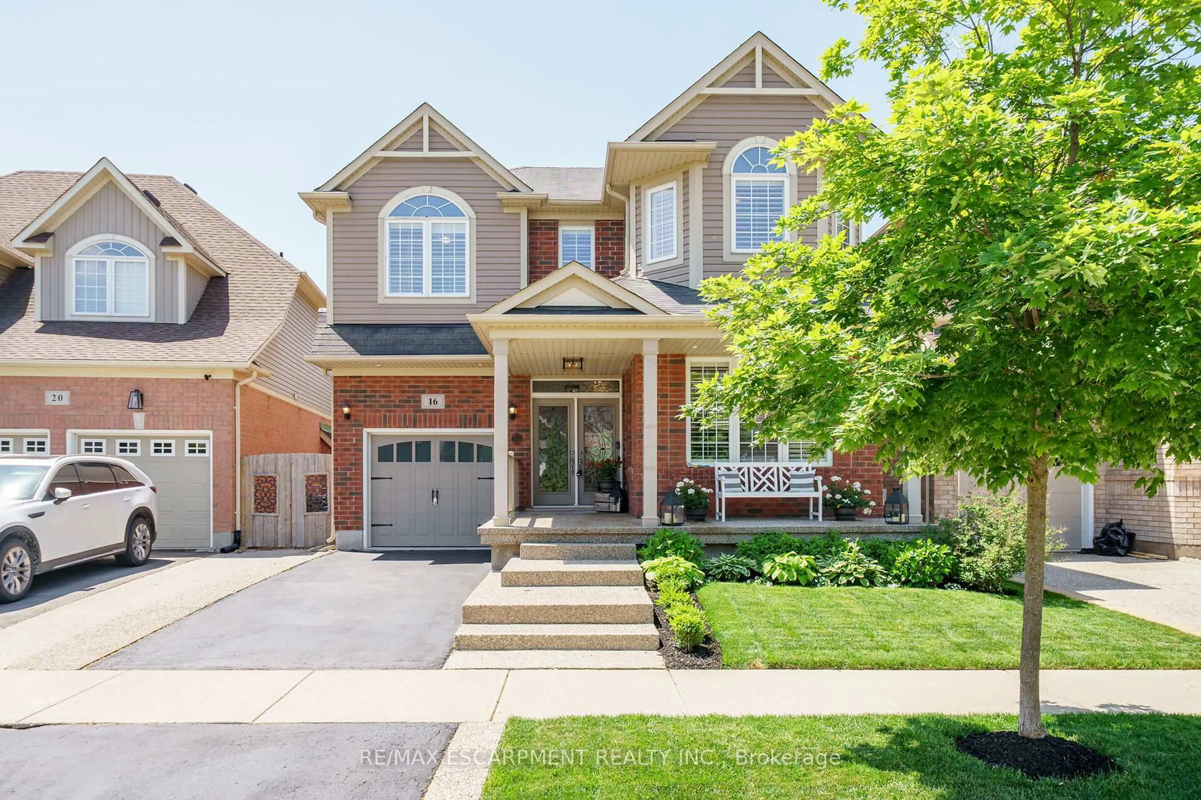 Home with brick exterior material, street for 16 NANAIMO Cres, Hamilton Ontario L8E 0C9