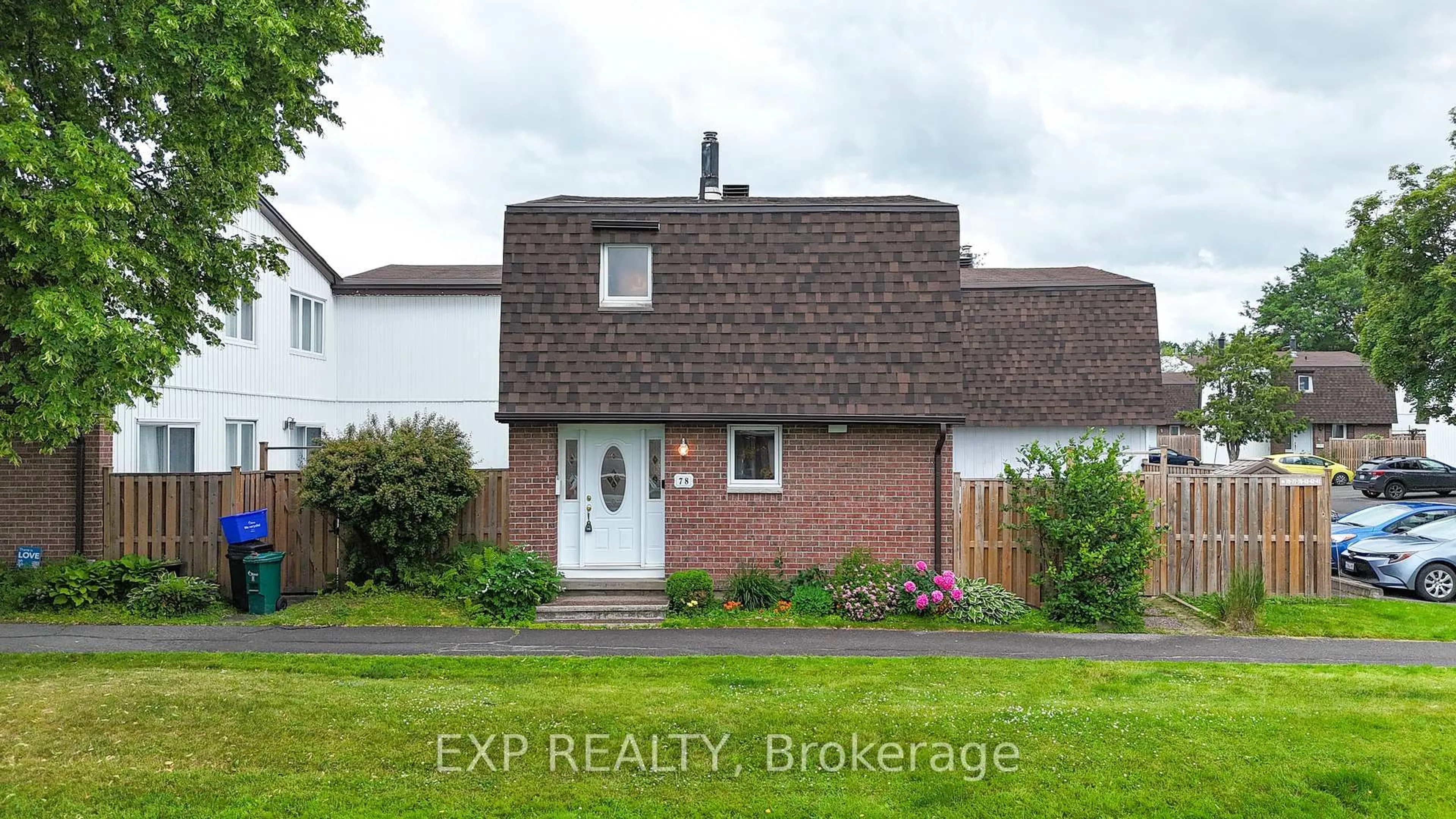 Home with brick exterior material, street for 837 Eastvale Dr #78, Ottawa Ontario K1J 7T5