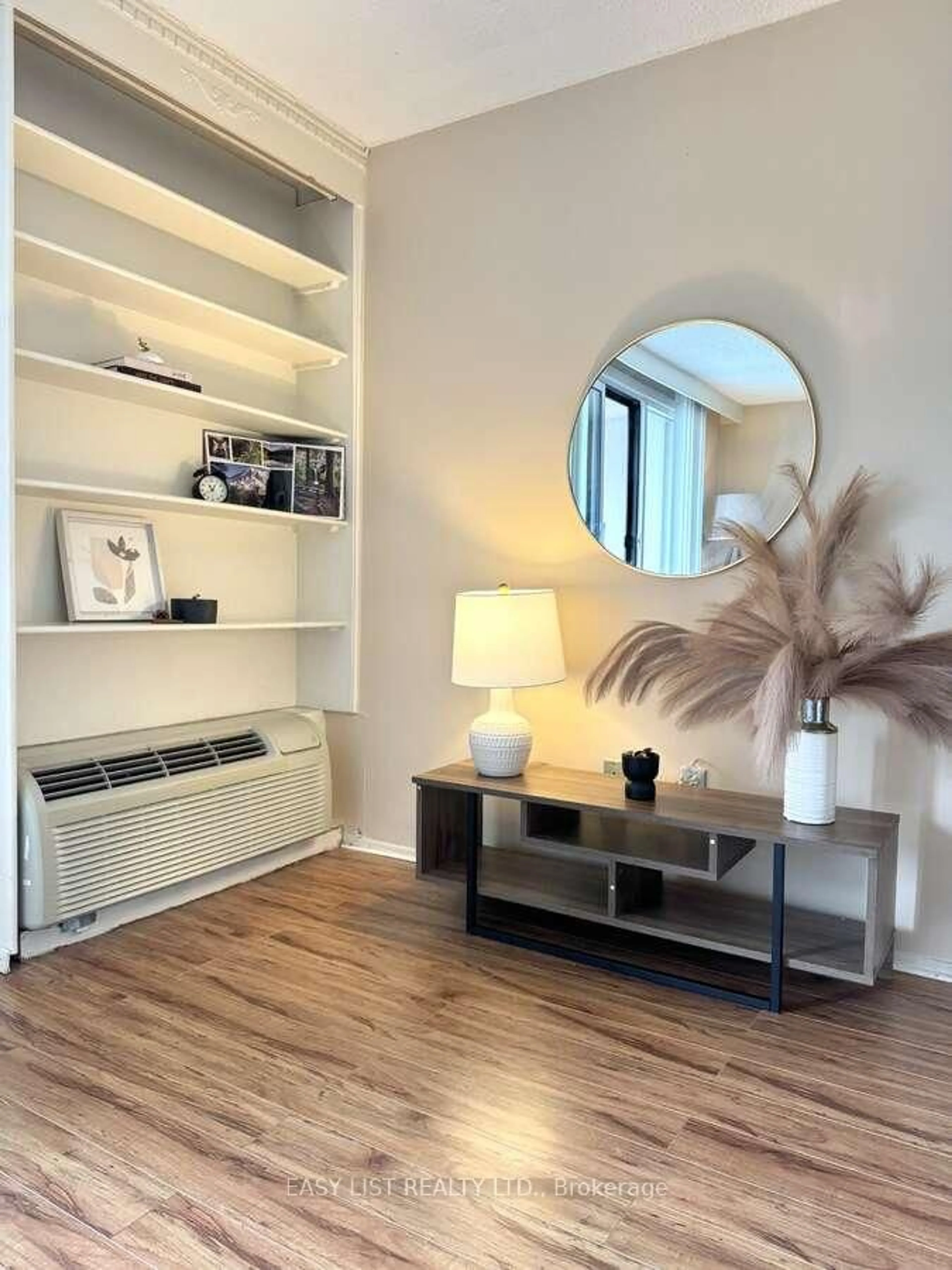 Unknown for 1025 Richmond Rd #202, Ottawa Ontario K2B 8G8