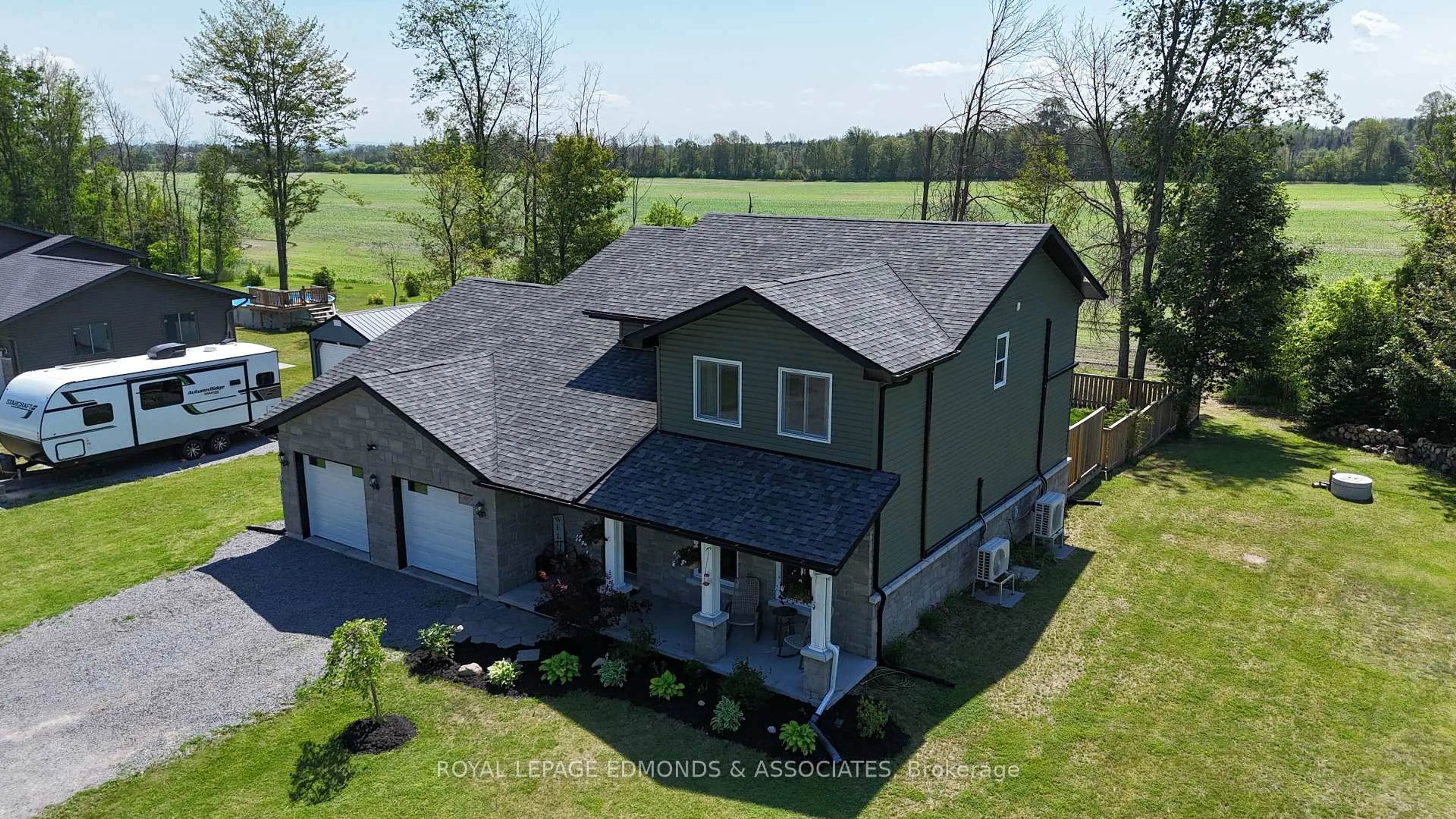 A pic from outside/outdoor area/front of a property/back of a property/a pic from drone, building for 12 Cardel St, Beachburg Ontario K0J 1C0