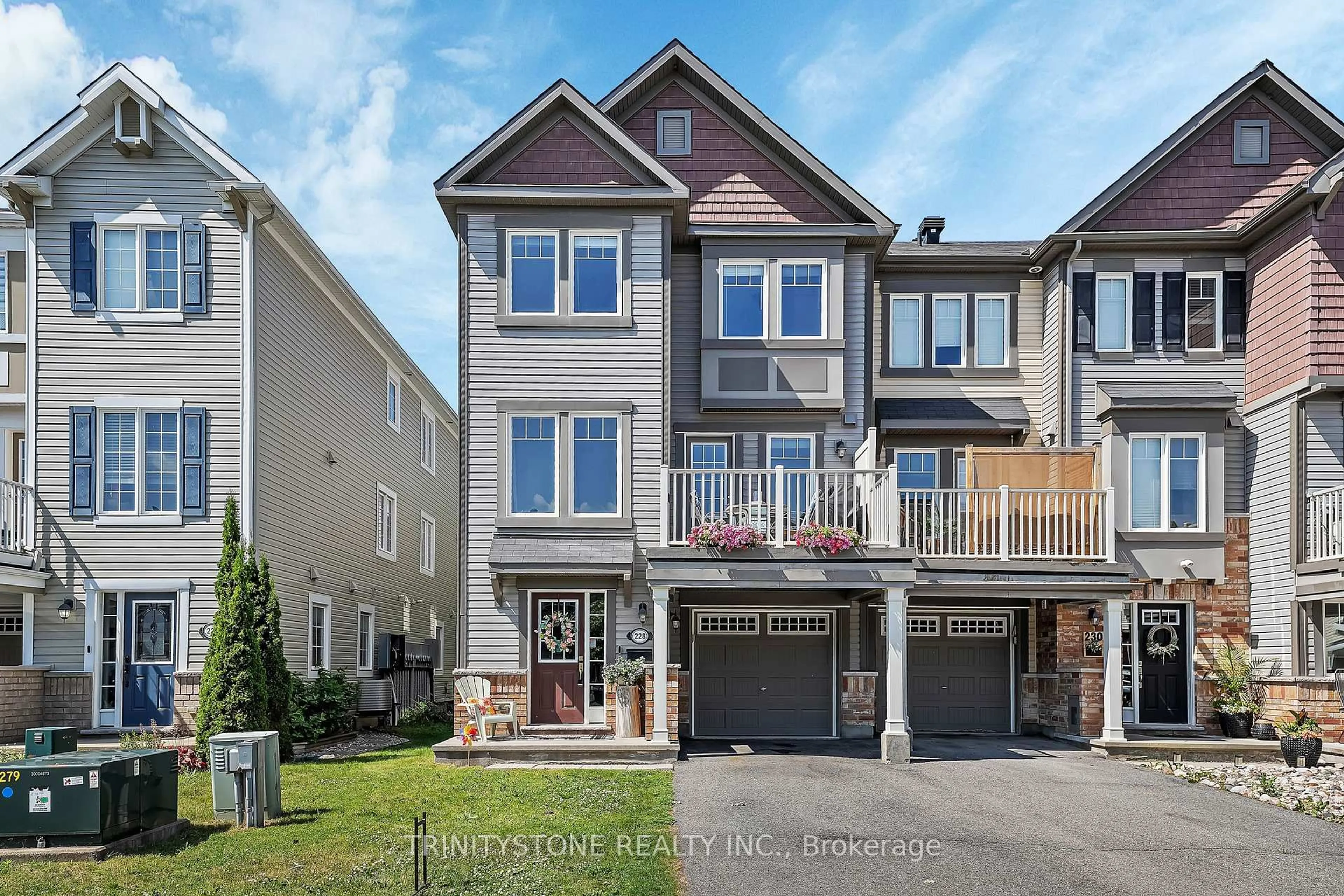 Home with vinyl exterior material, street for 228 Cayman Rd, Ottawa Ontario K2S 0N8