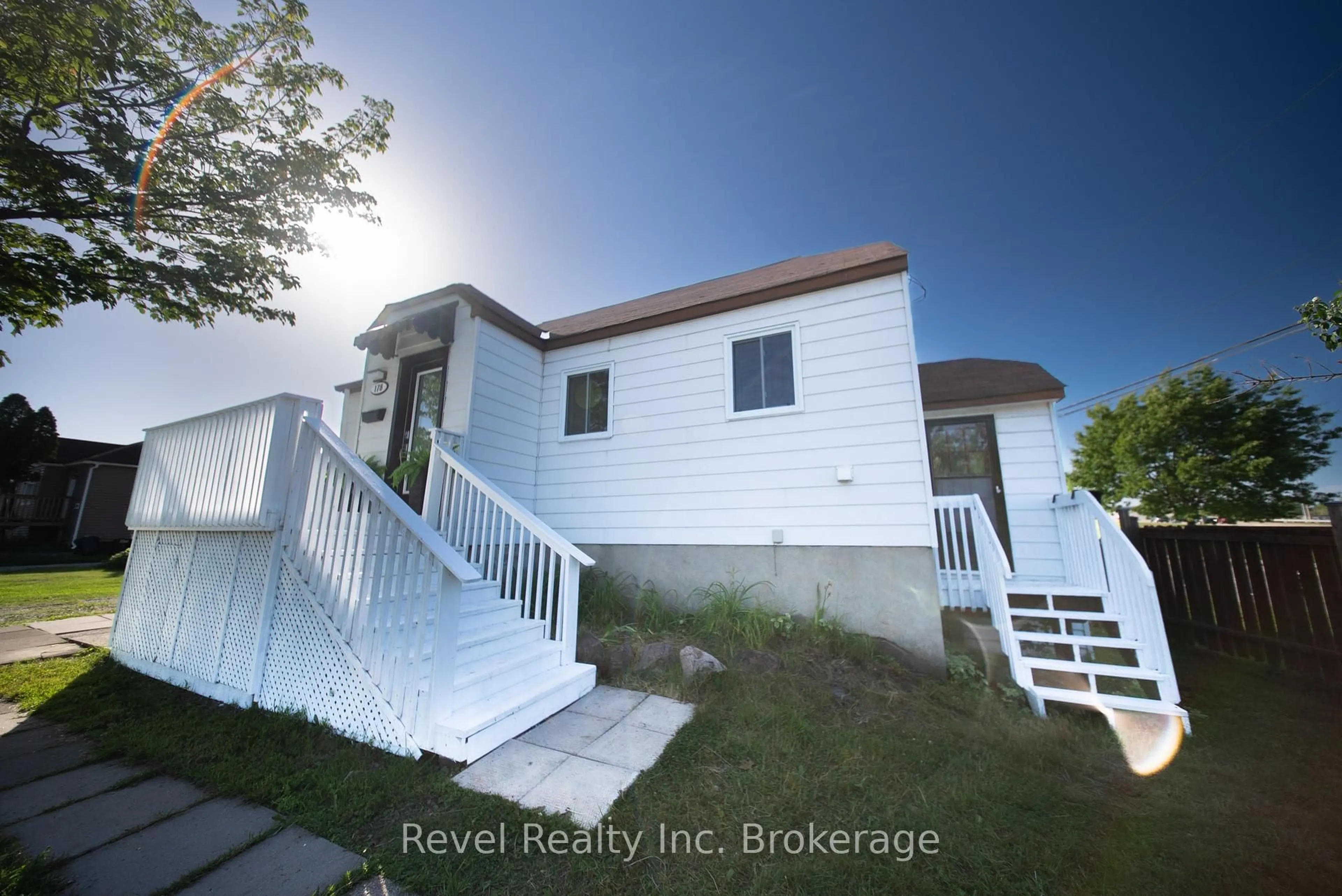 A pic from outside/outdoor area/front of a property/back of a property/a pic from drone, street for 178 Judge Ave, North Bay Ontario P1A 1B6