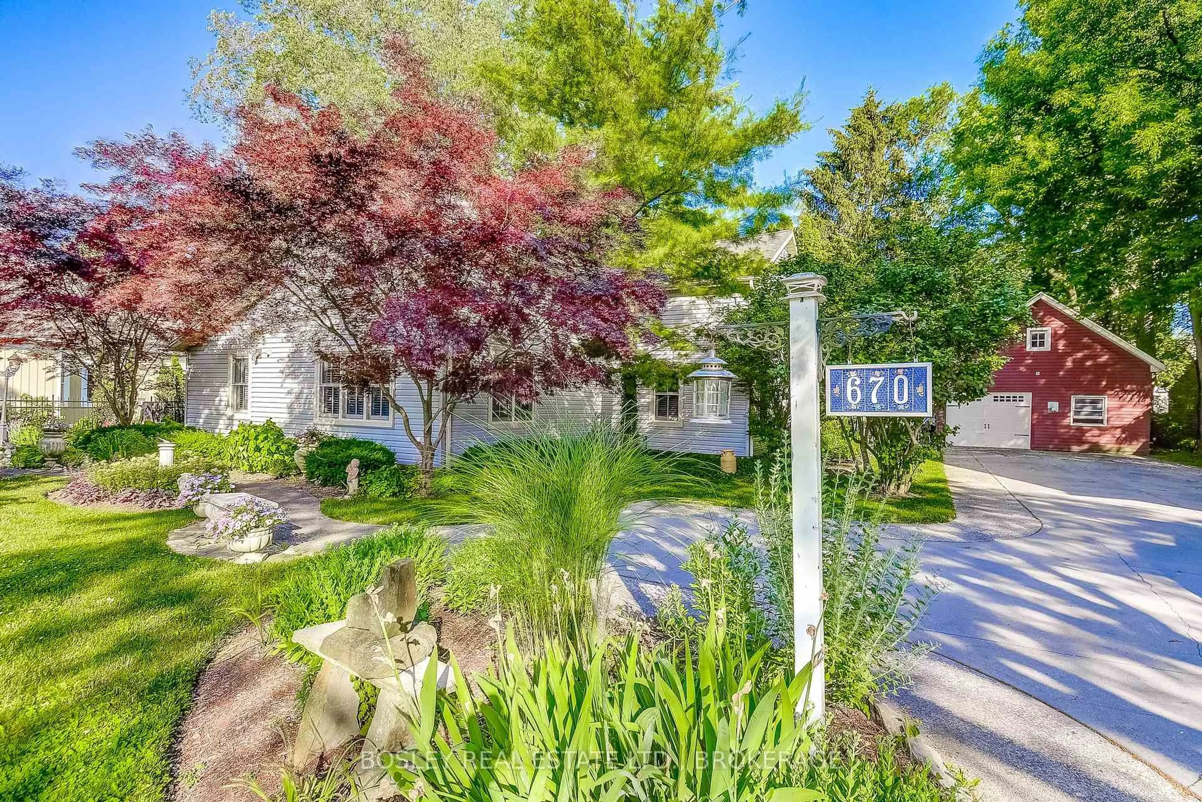 Unknown for 670 King St, Niagara-on-the-Lake Ontario L0S 1J0