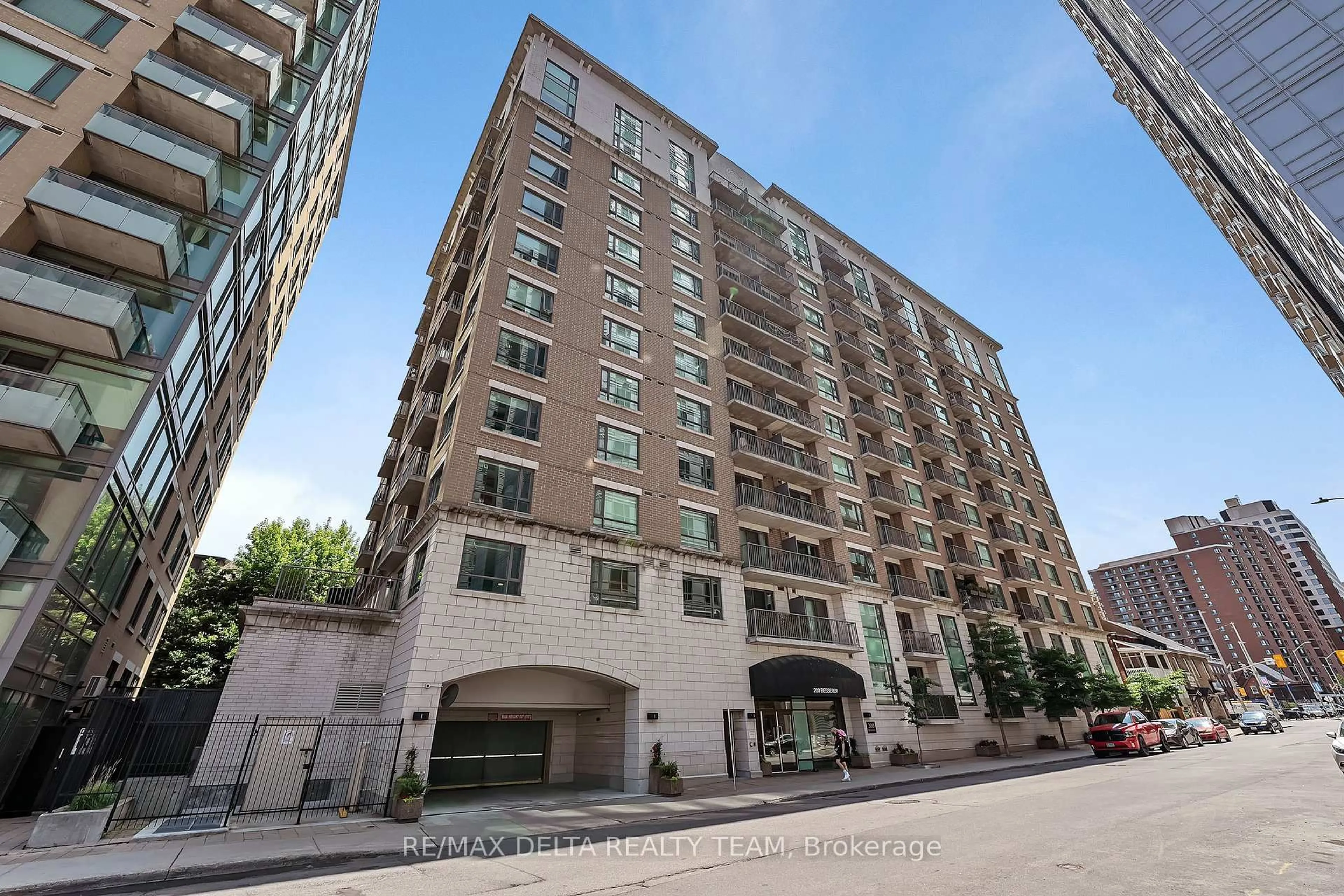 Unknown for 200 BESSERER St #1202, Ottawa Ontario K1N 0A7