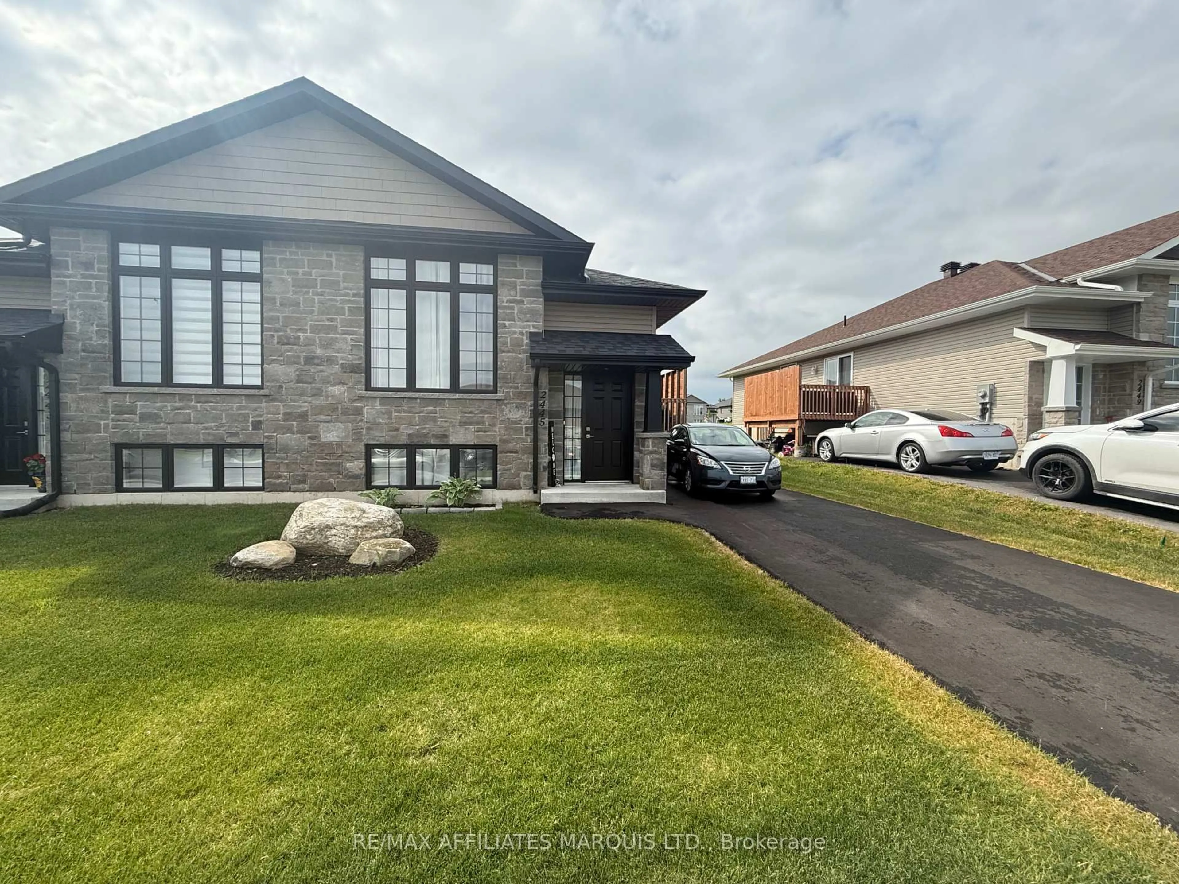 Unknown for 2445 Watson Cres, Cornwall Ontario K6H 0H8