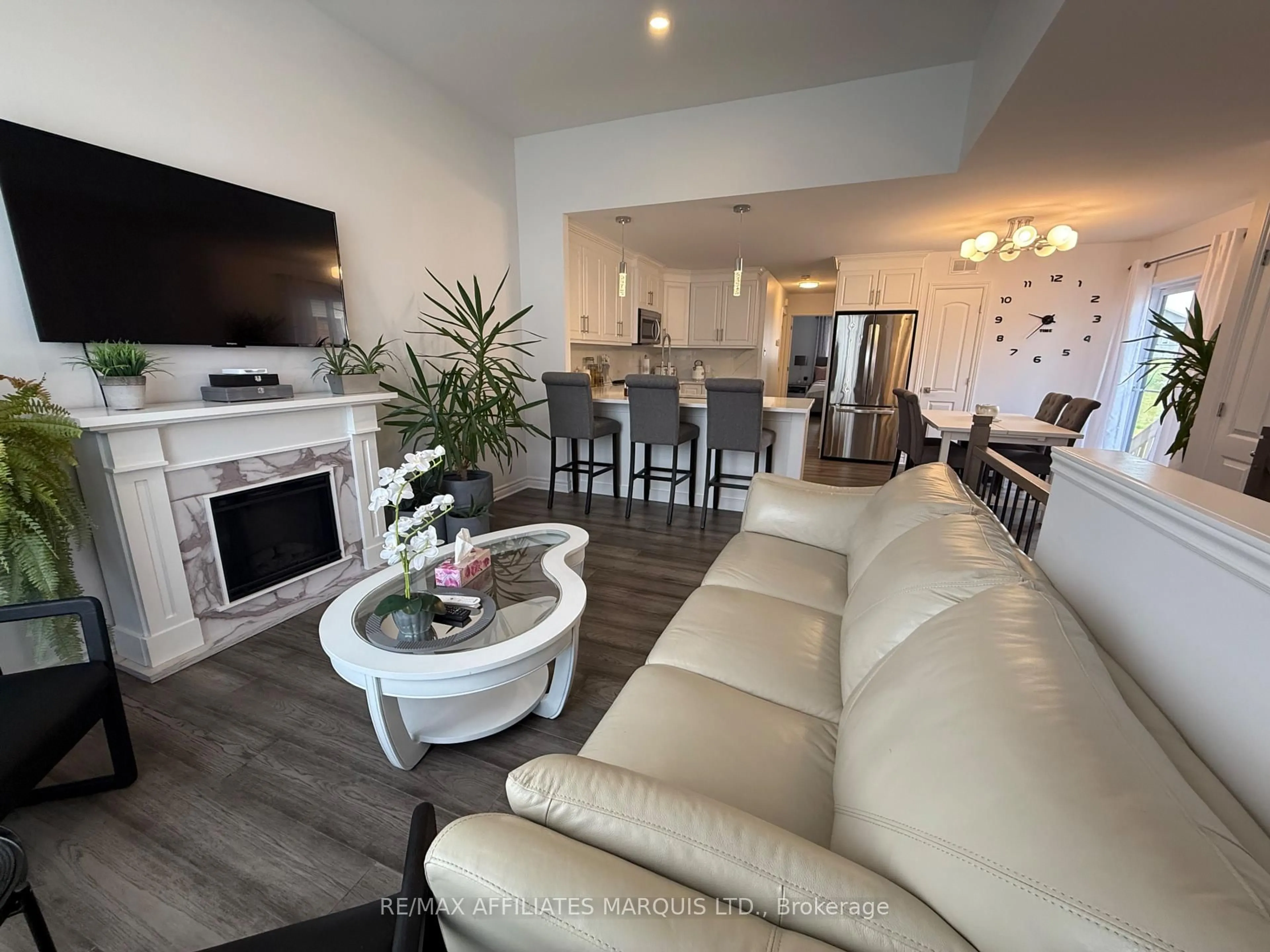 Living room with furniture, unknown for 2445 Watson Cres, Cornwall Ontario K6H 0H8