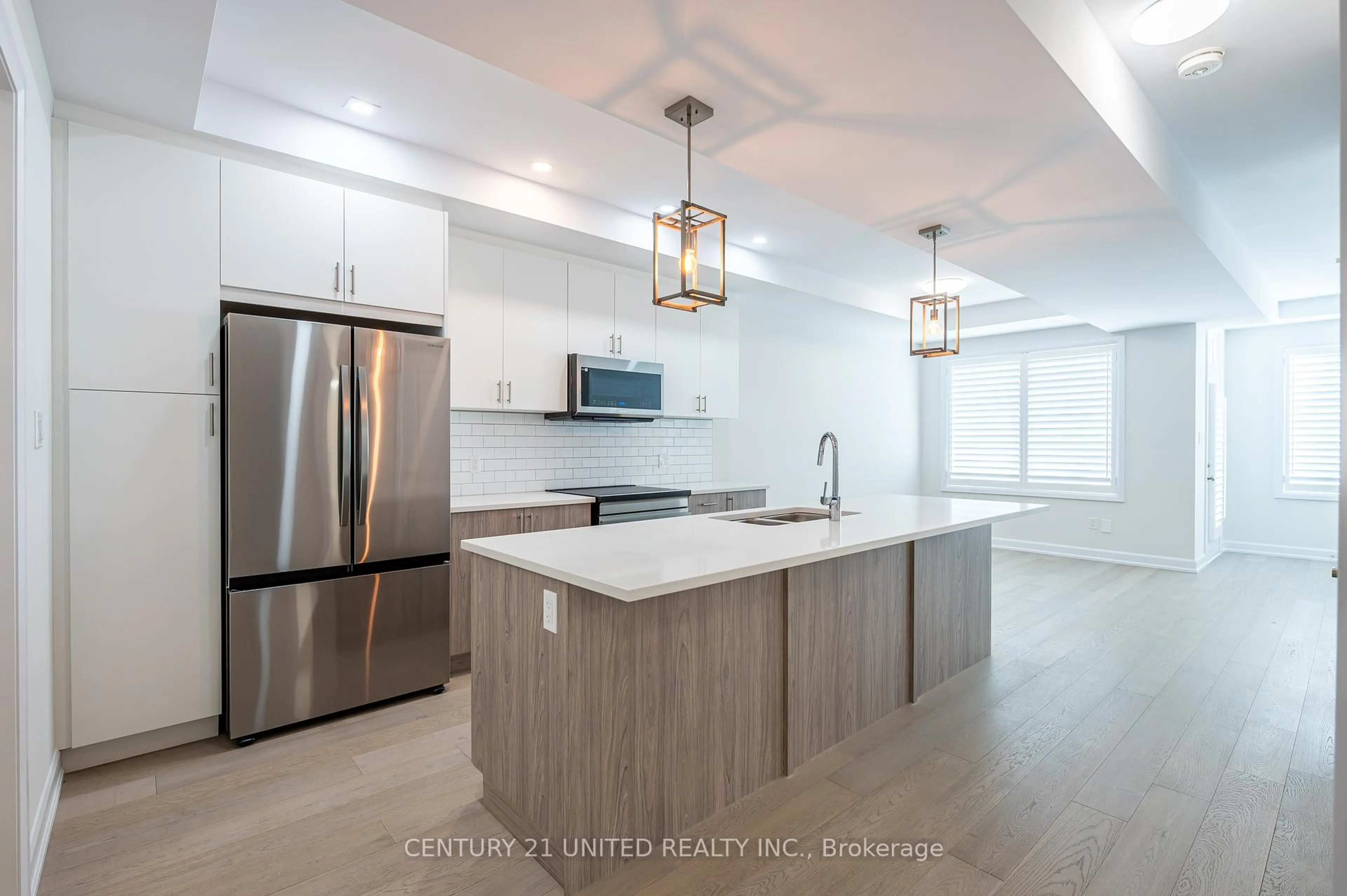 Open concept kitchen, unknown for 313 Mullighan Gdns, Peterborough North Ontario K9K 0G3