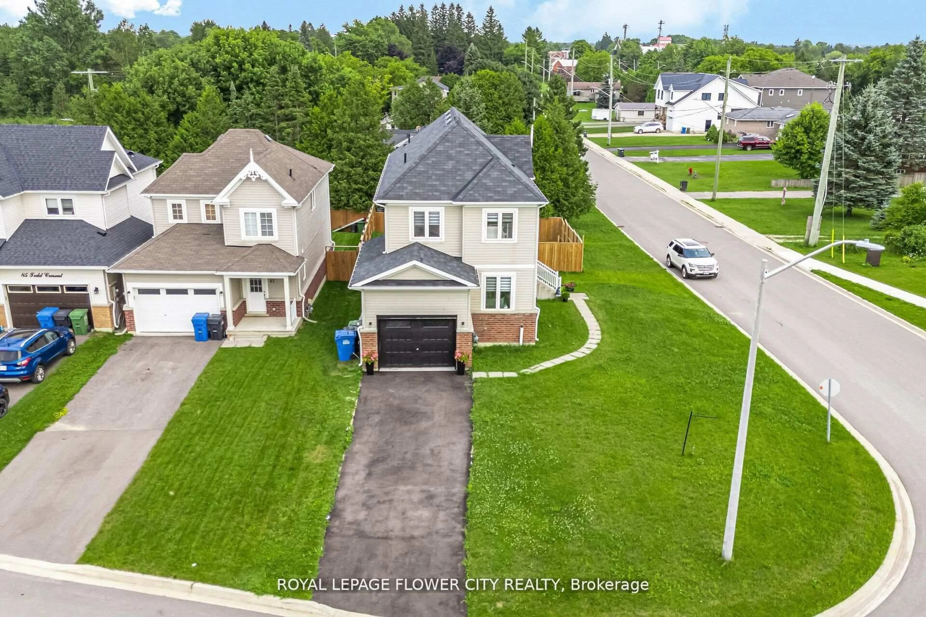 A pic from outside/outdoor area/front of a property/back of a property/a pic from drone, street for 89 Todd Cres, Southgate Ontario N0C 1B0