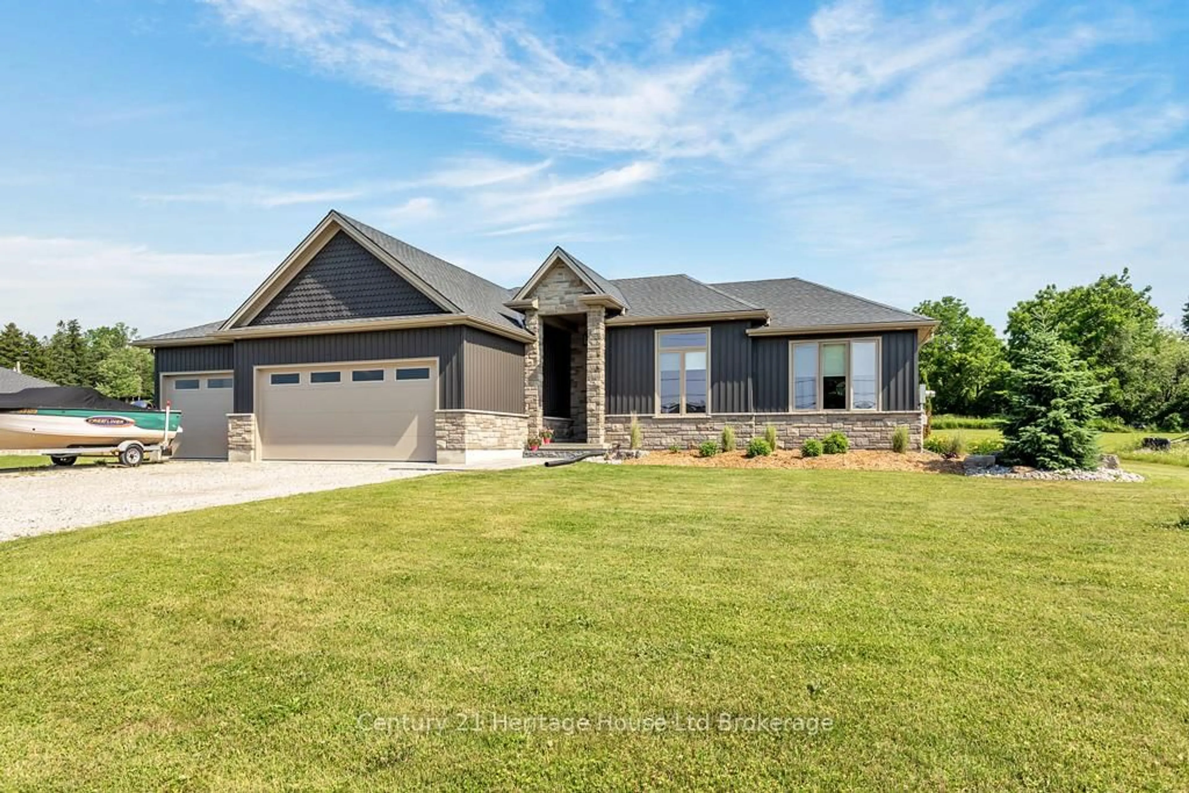 Home with brick exterior material, unknown for 584854 Beachville Rd, South-West Oxford Ontario N4S 7V6