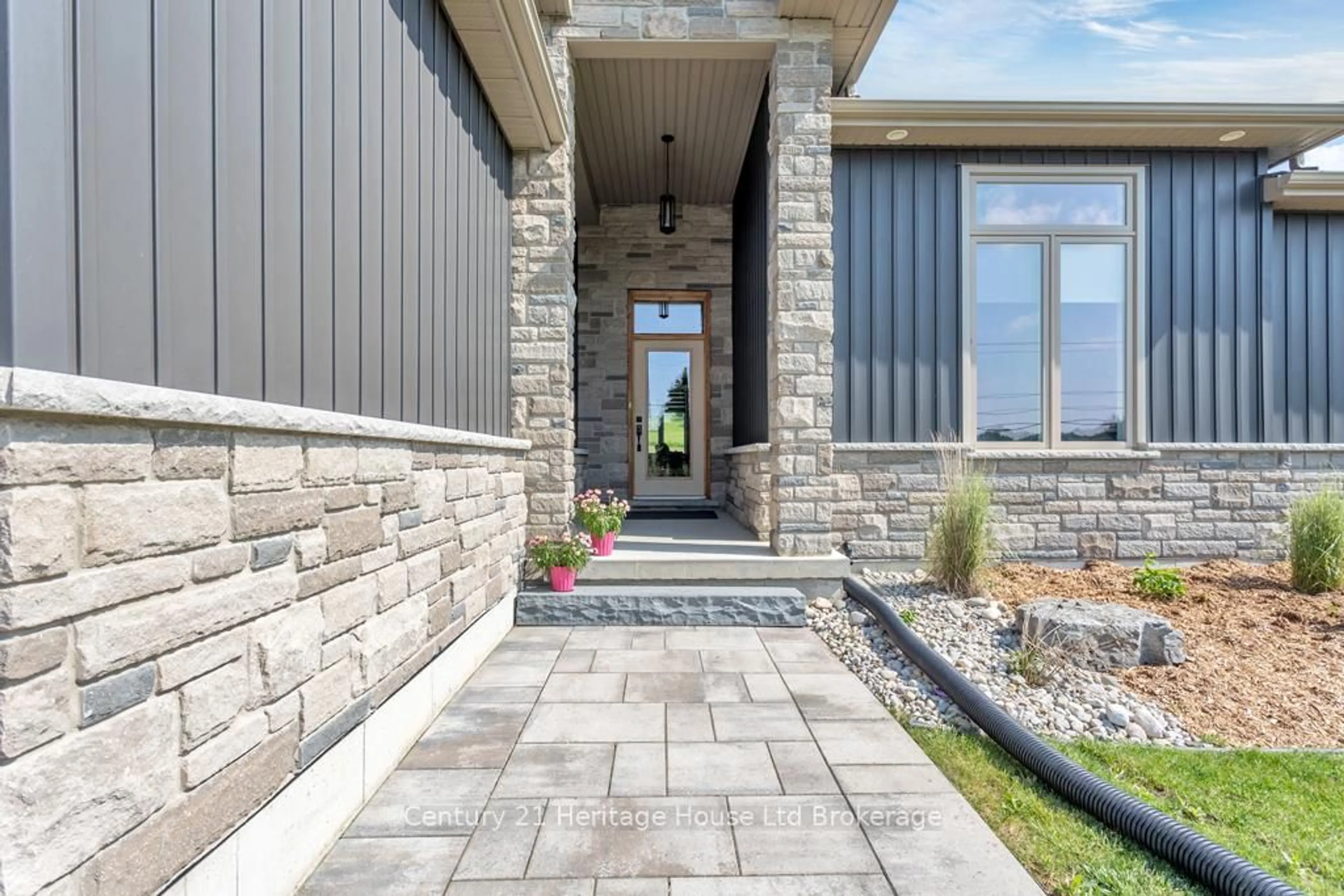 Unknown for 584854 Beachville Rd, South-West Oxford Ontario N4S 7V6
