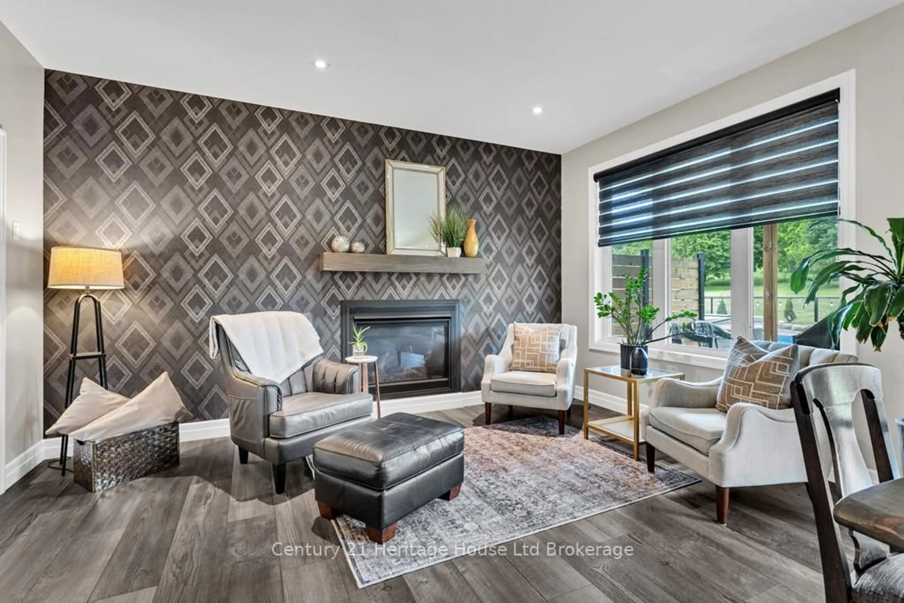 Living room with furniture, unknown for 584854 Beachville Rd, South-West Oxford Ontario N4S 7V6