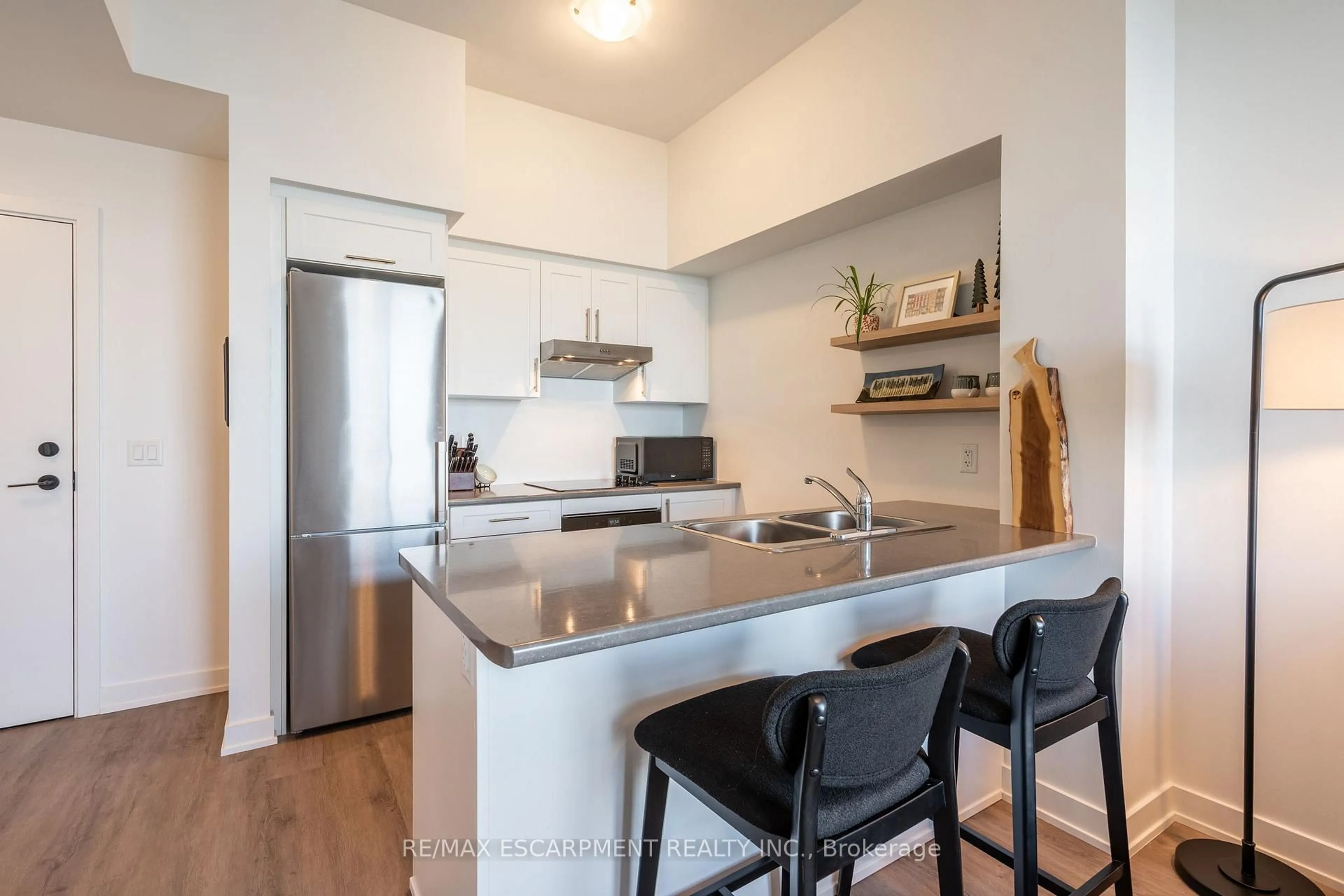 Open concept kitchen, unknown for 600 North Service Rd #613, Hamilton Ontario L8E 0L2