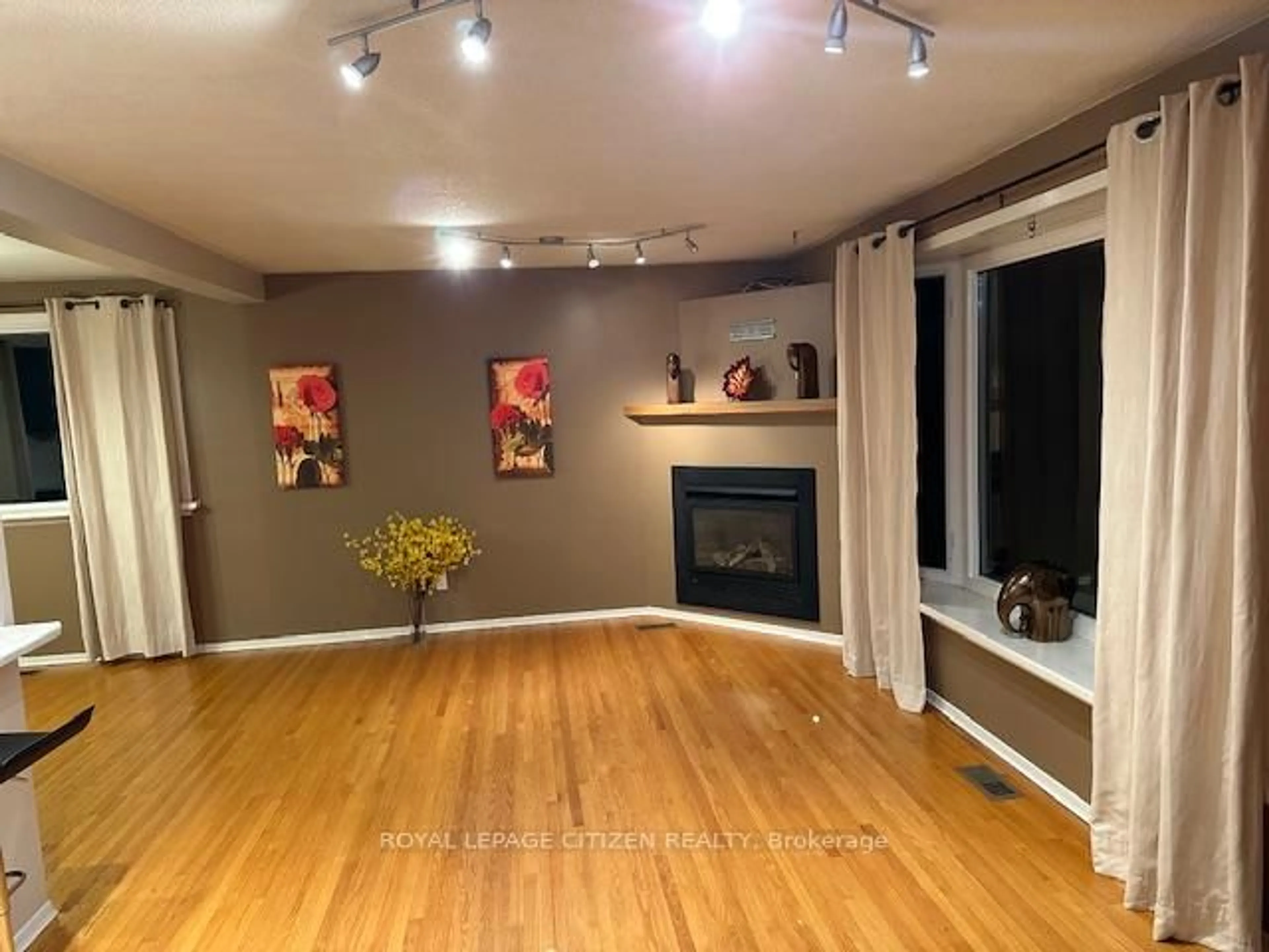 A pic of a room for 394073 County Road 12, Amaranth Ontario L9W 0N2